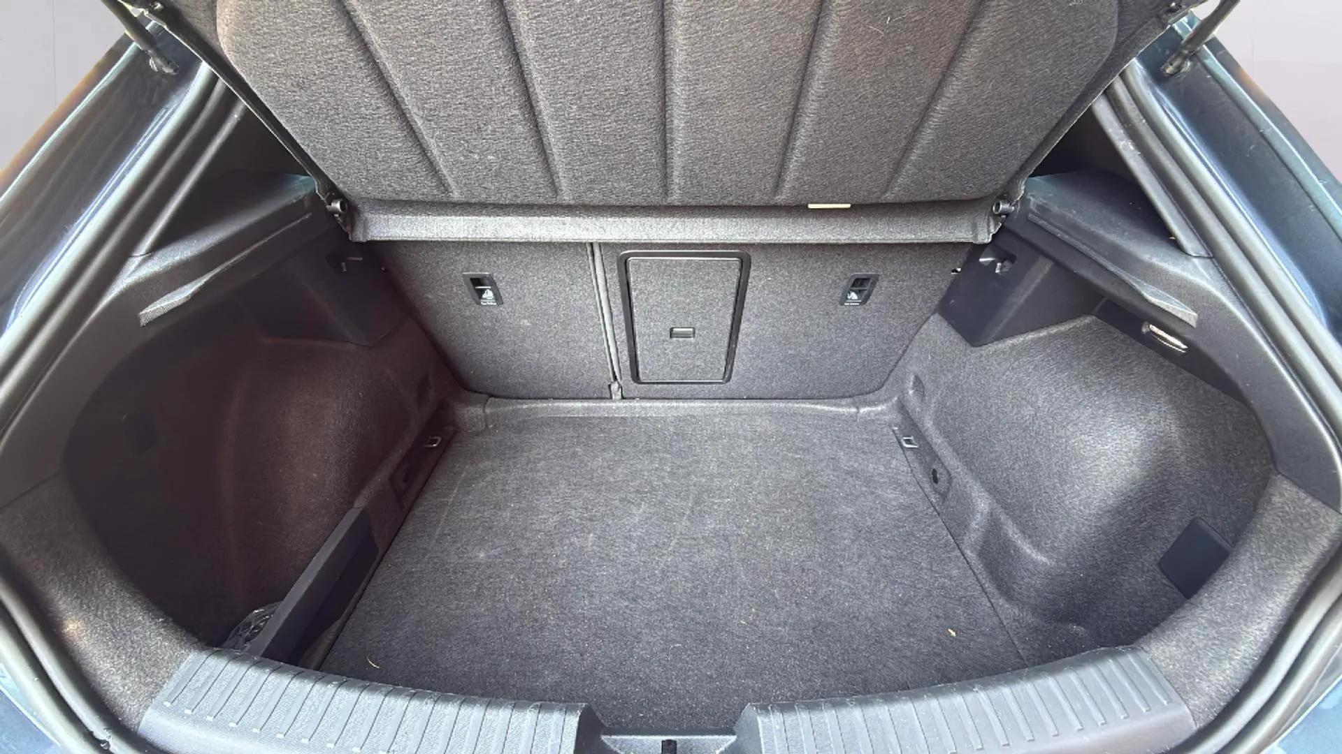 SEAT León 1.5 TSI FR 75 Aniversario - foto 24