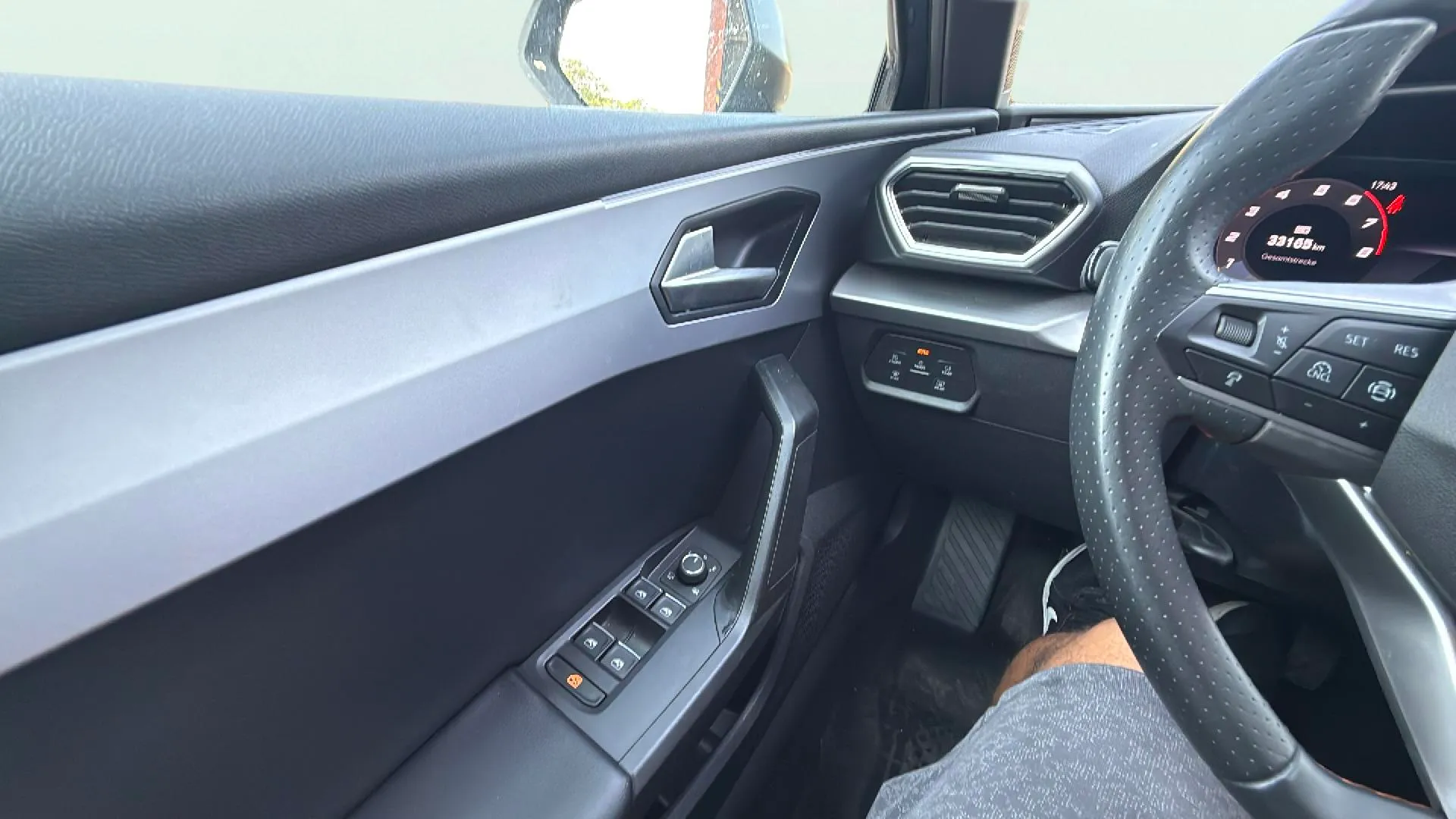 SEAT León 1.5 TSI FR 75 Aniversario - foto 15