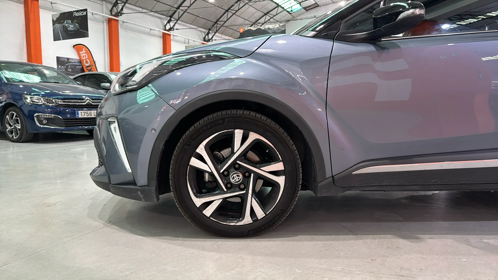 Toyota C-HR 2.0 180H Advance - foto 9