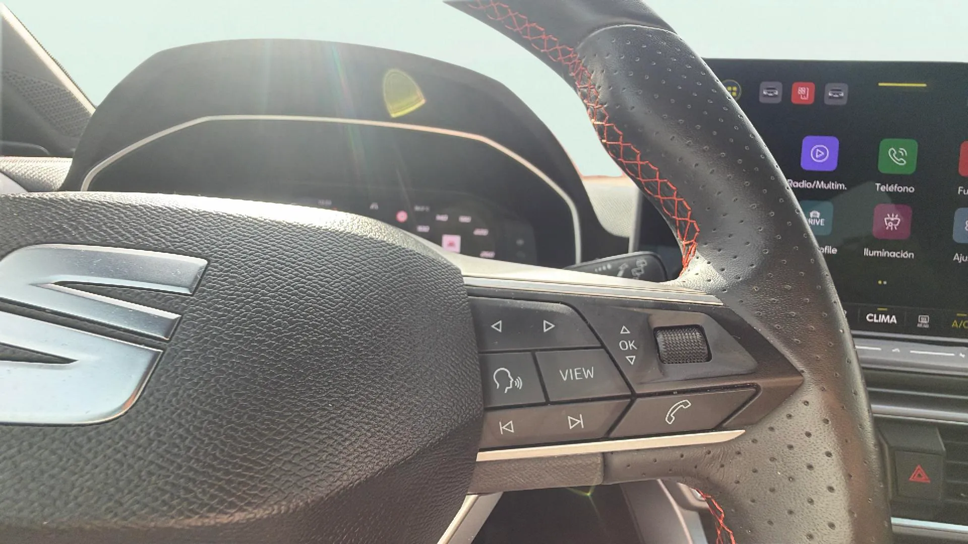 SEAT León 1.5 TSI FR 75 Aniversario - foto 13