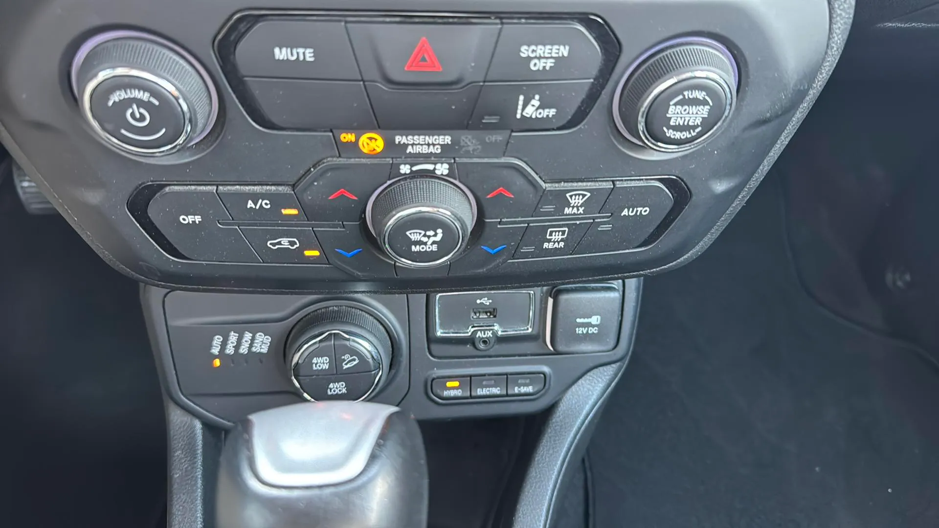 Jeep Renegade 4xe 1.3 PHEV Limited - foto 14