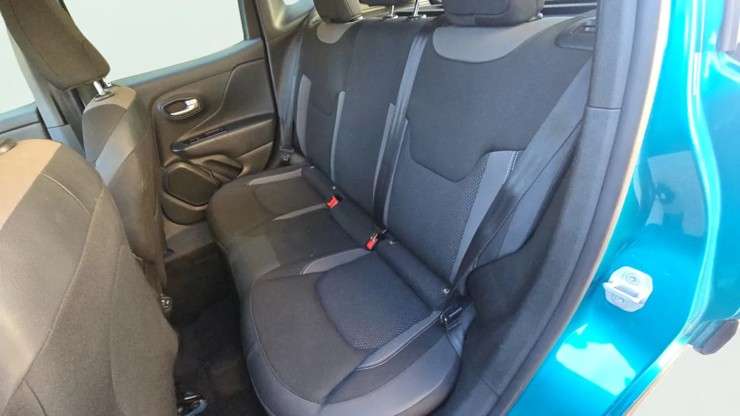 Jeep Renegade 4xe 1.3 PHEV Limited - foto 25