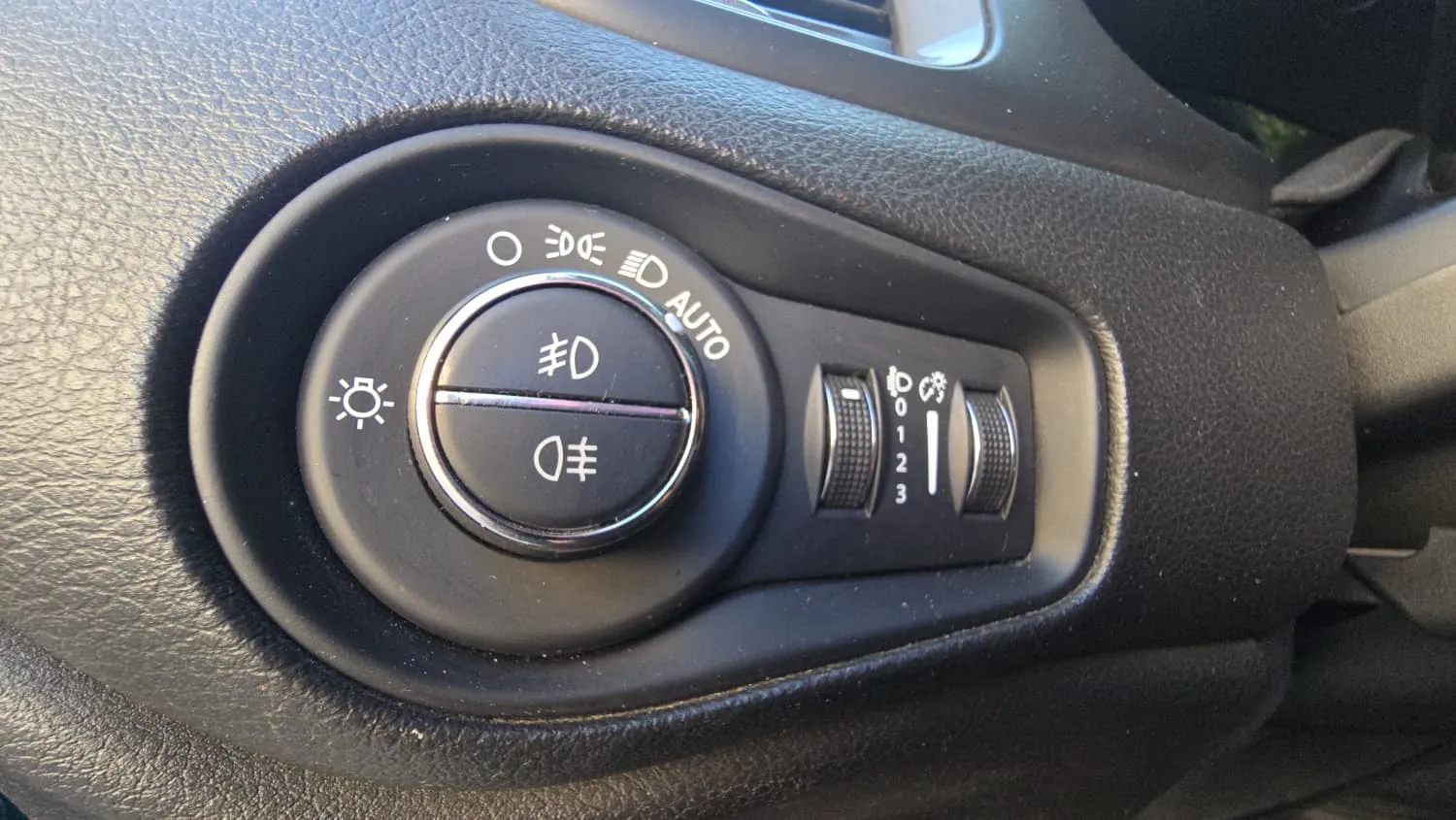 Jeep Renegade 4xe 1.3 PHEV Limited - foto 18