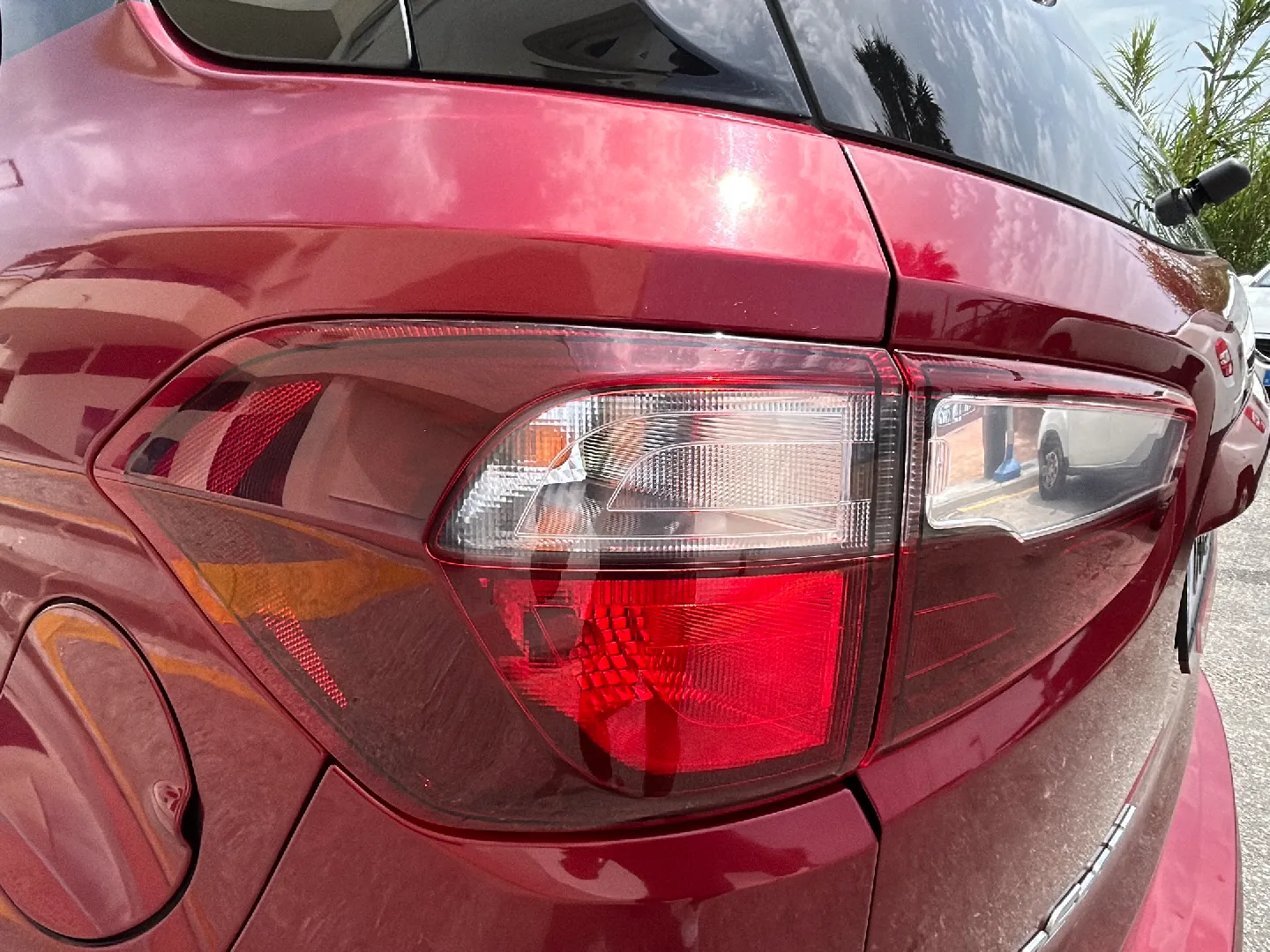 Ford EcoSport 1.5 TDCi S S ST Line - foto 32