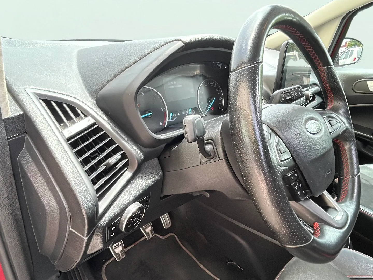 Ford EcoSport 1.5 TDCi S S ST Line - foto 28