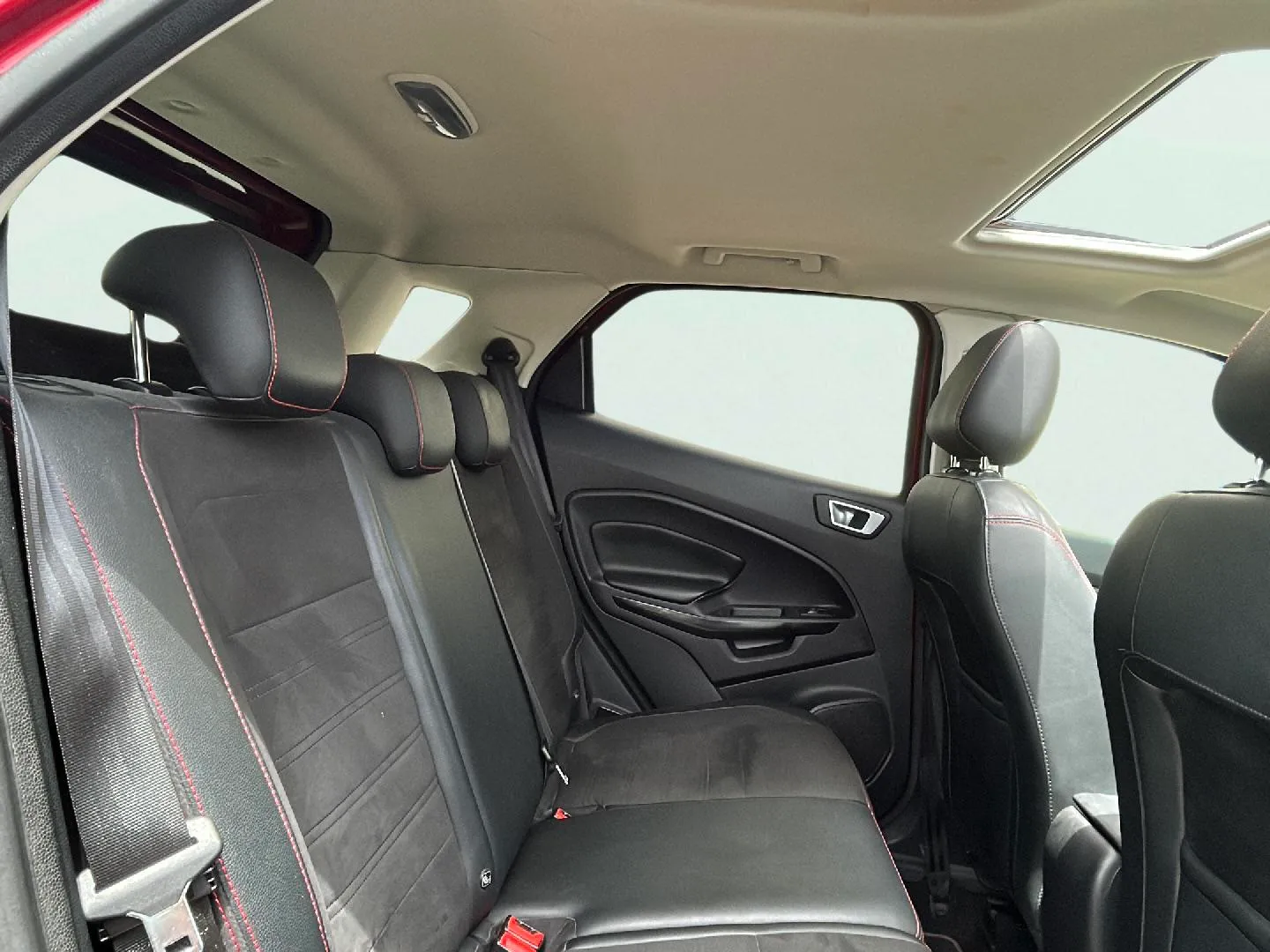 Ford EcoSport 1.5 TDCi S S ST Line - foto 16