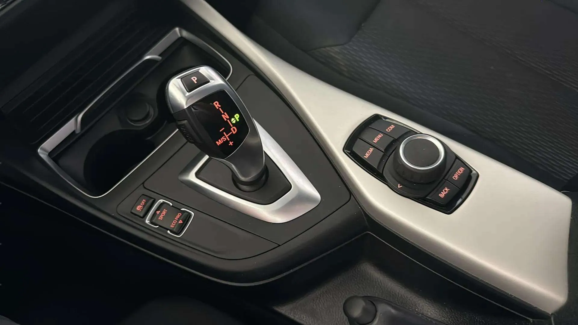BMW Serie 1 118d - foto 9