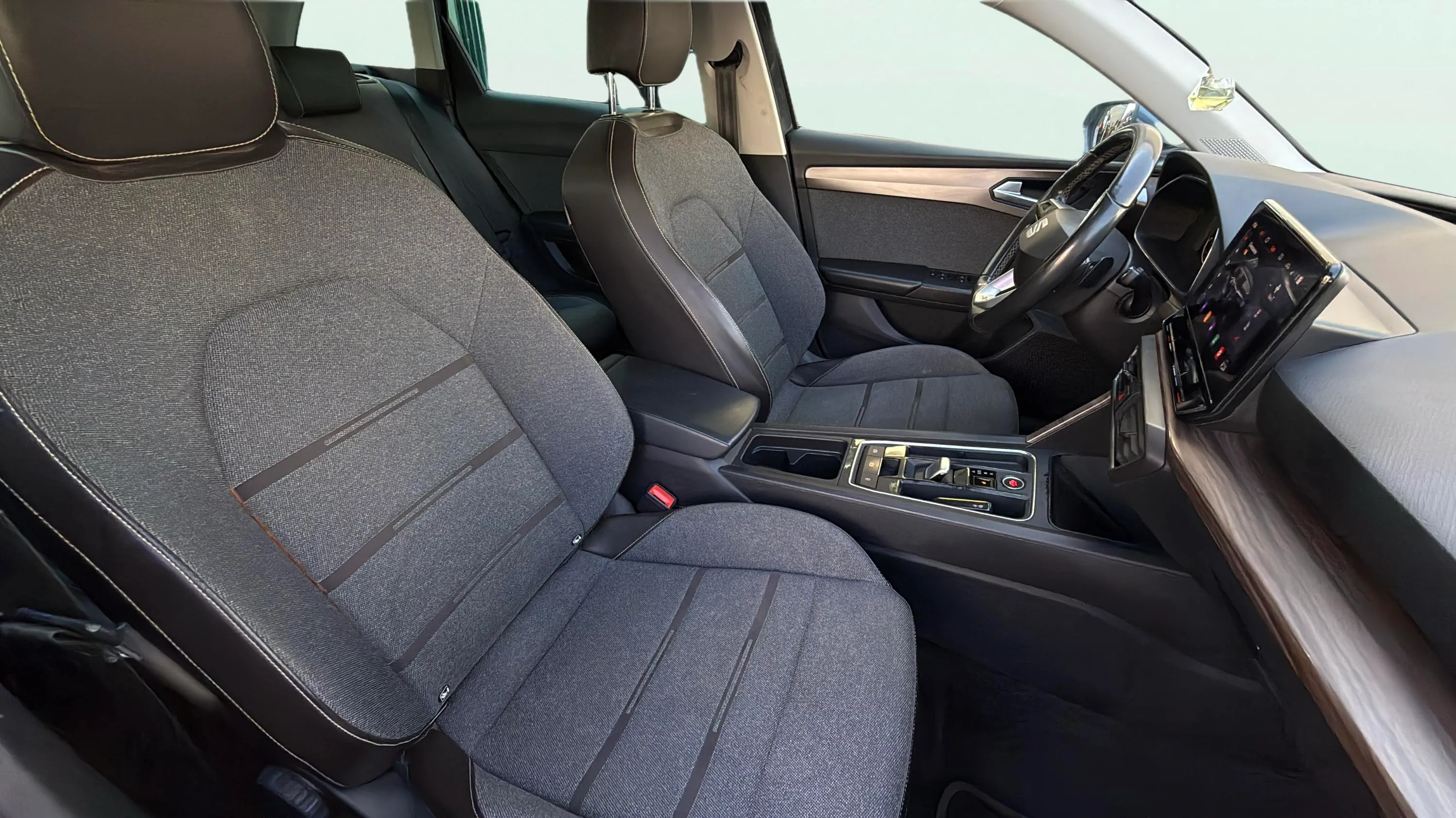 SEAT León SP 2.0 TDI DSG Xcellence Go M - foto 25