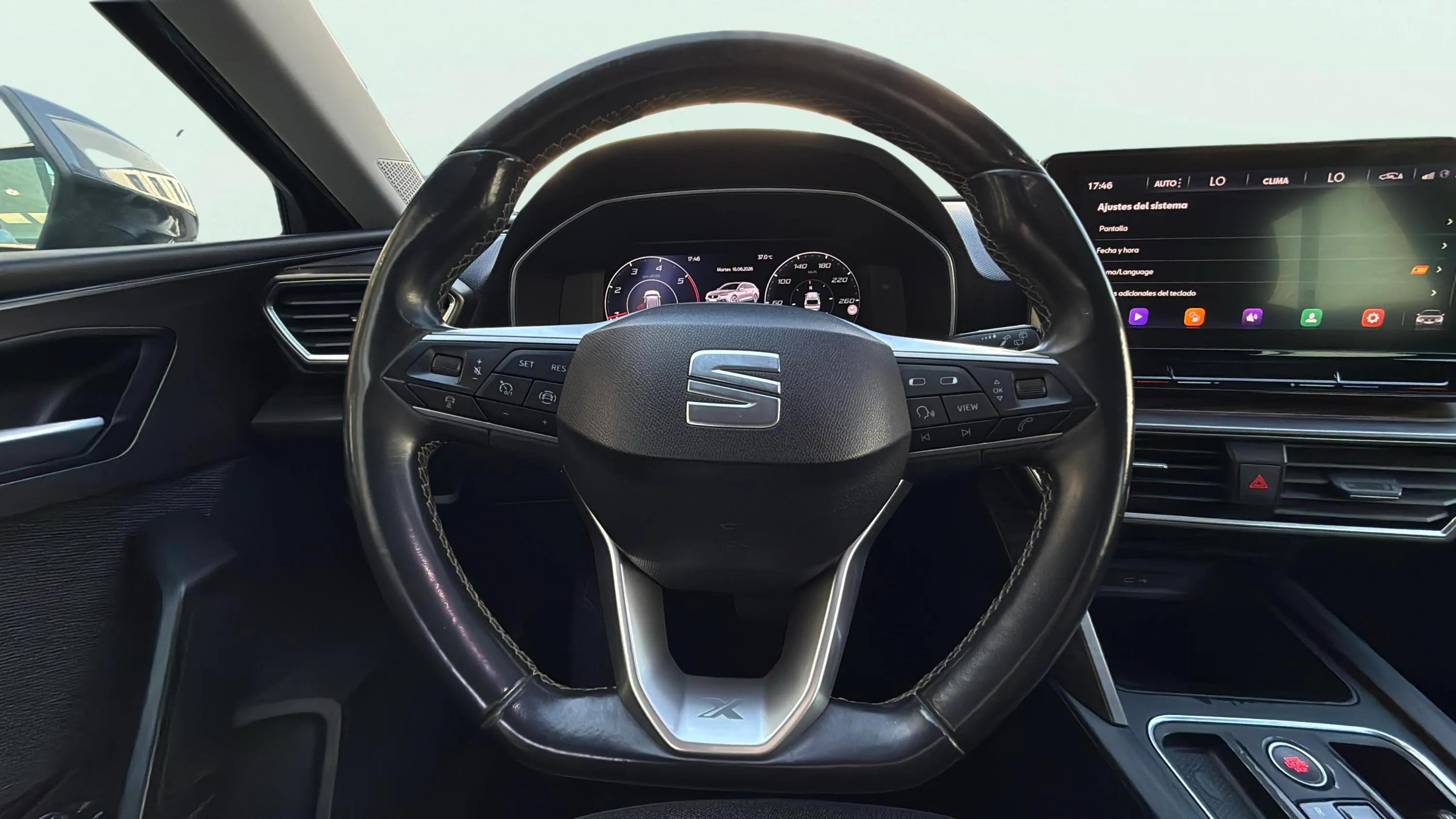 SEAT León SP 2.0 TDI DSG Xcellence Go M - foto 18