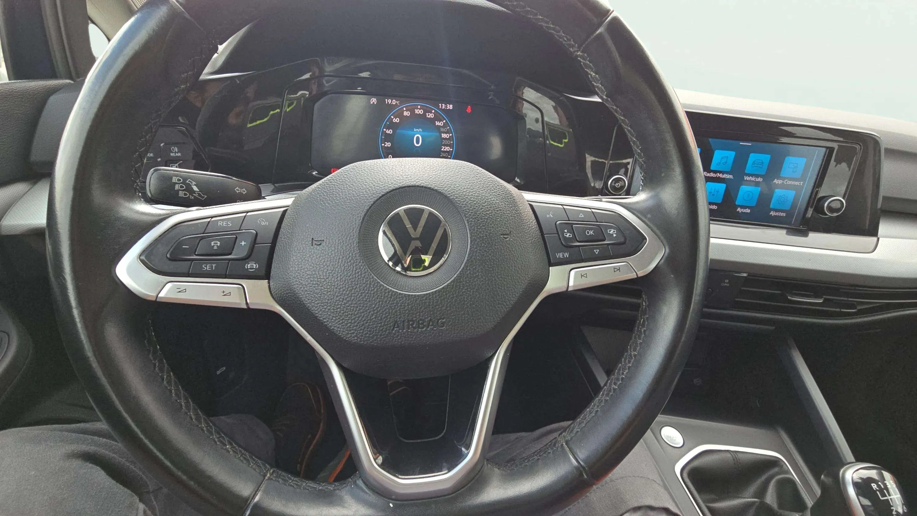 Volkswagen Golf 1.0 TSI - foto 10