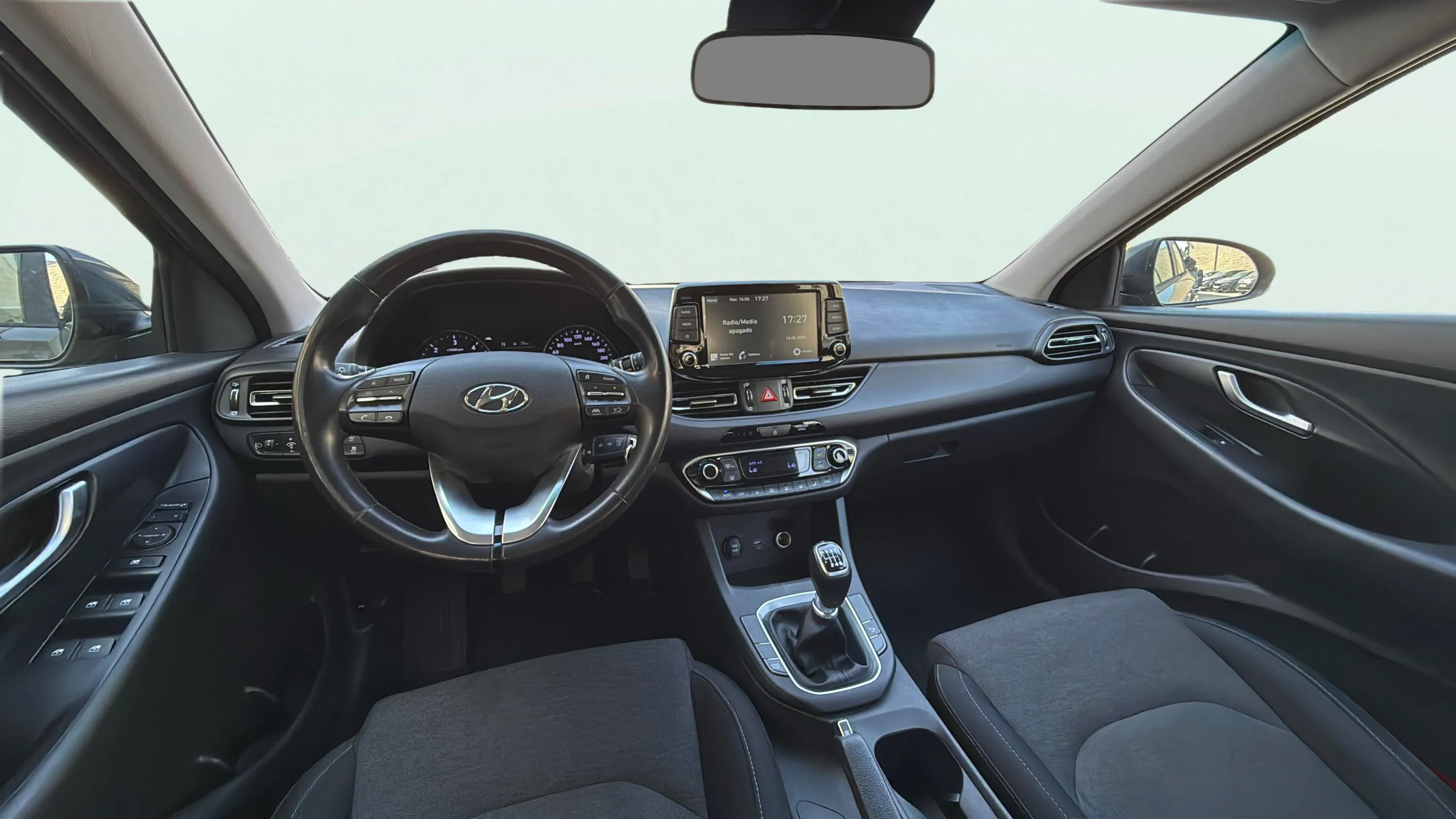 Hyundai i30 1.6 CRDi 48V Klass - foto 17
