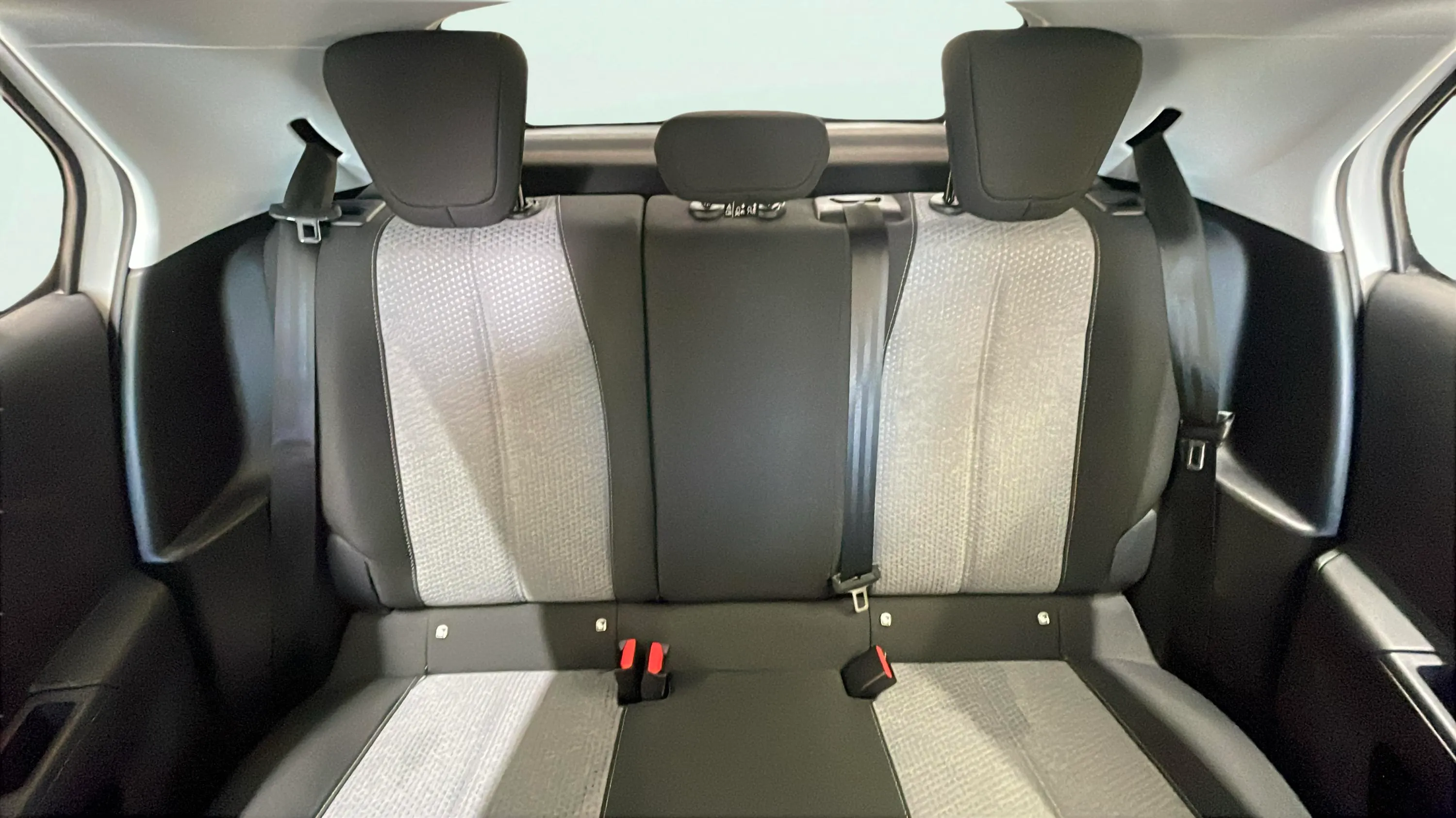 Opel Corsa 1.2 XEL Edition - foto 14