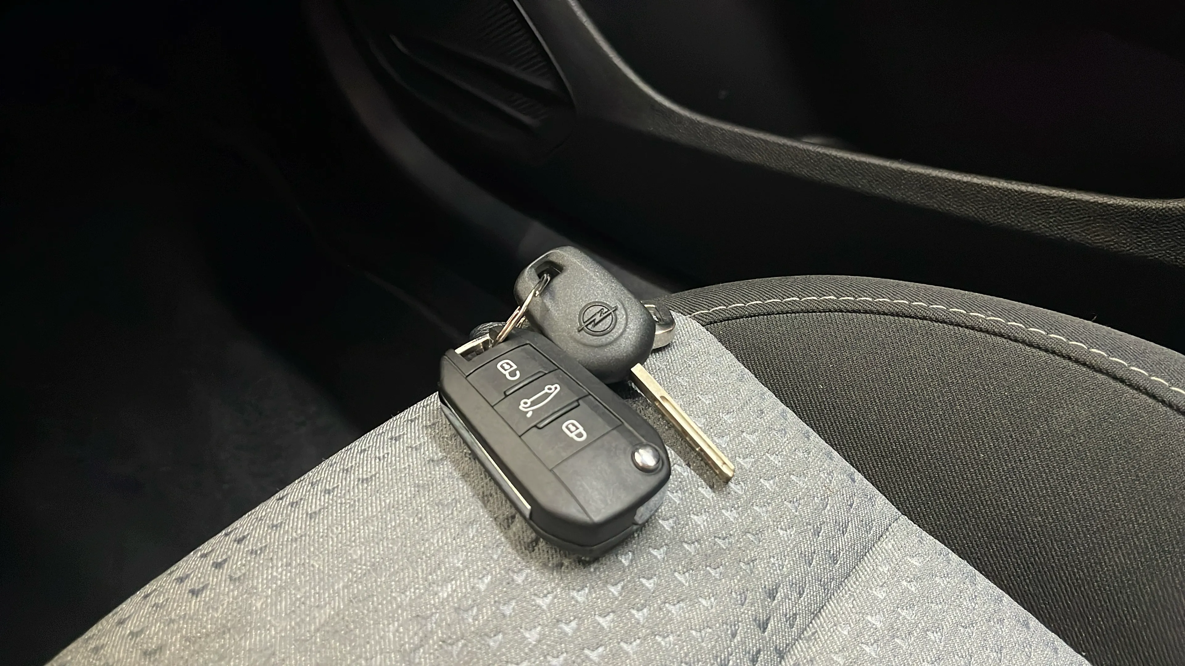 Opel Corsa 1.2 XEL Edition - foto 19