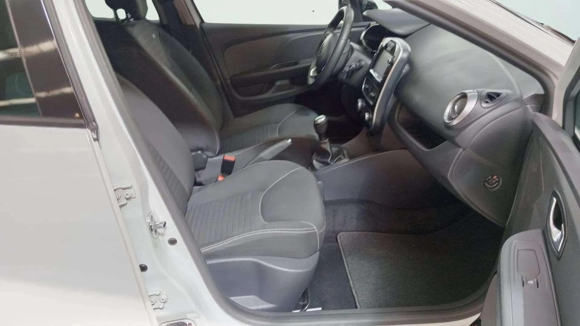 Renault Clio Zen Energy TCe - foto 11