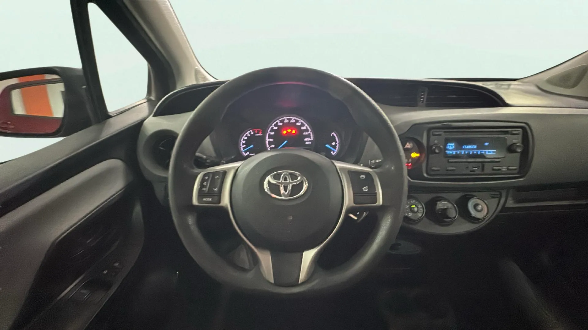 Toyota Yaris 1.0 70 Active - foto 11
