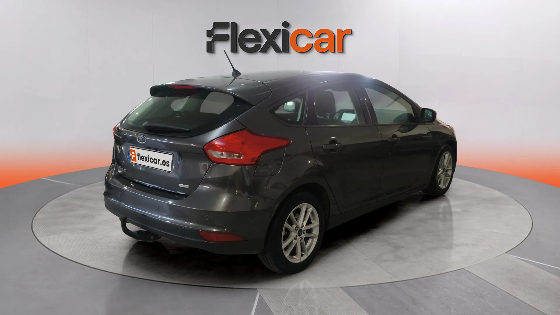 Ford Focus 1.0 EcoBoost Trend - foto 7