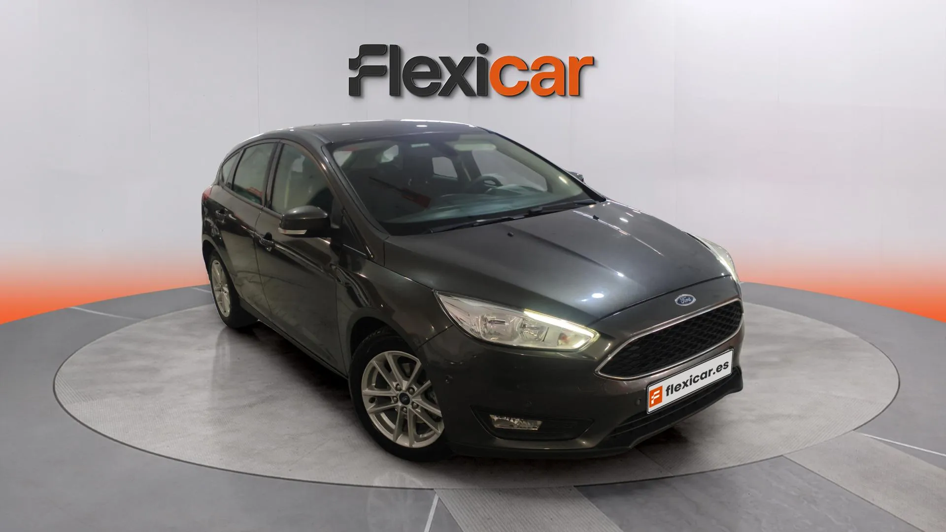 Ford Focus 1.0 EcoBoost Trend - foto 1