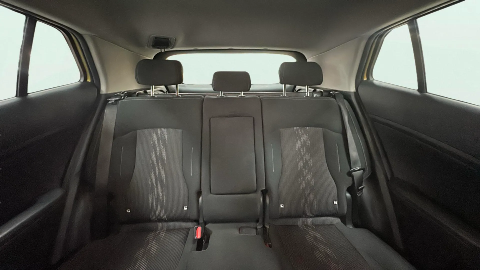 Kia Sportage 1.6 T-GDi Concept 4x2 - foto 27
