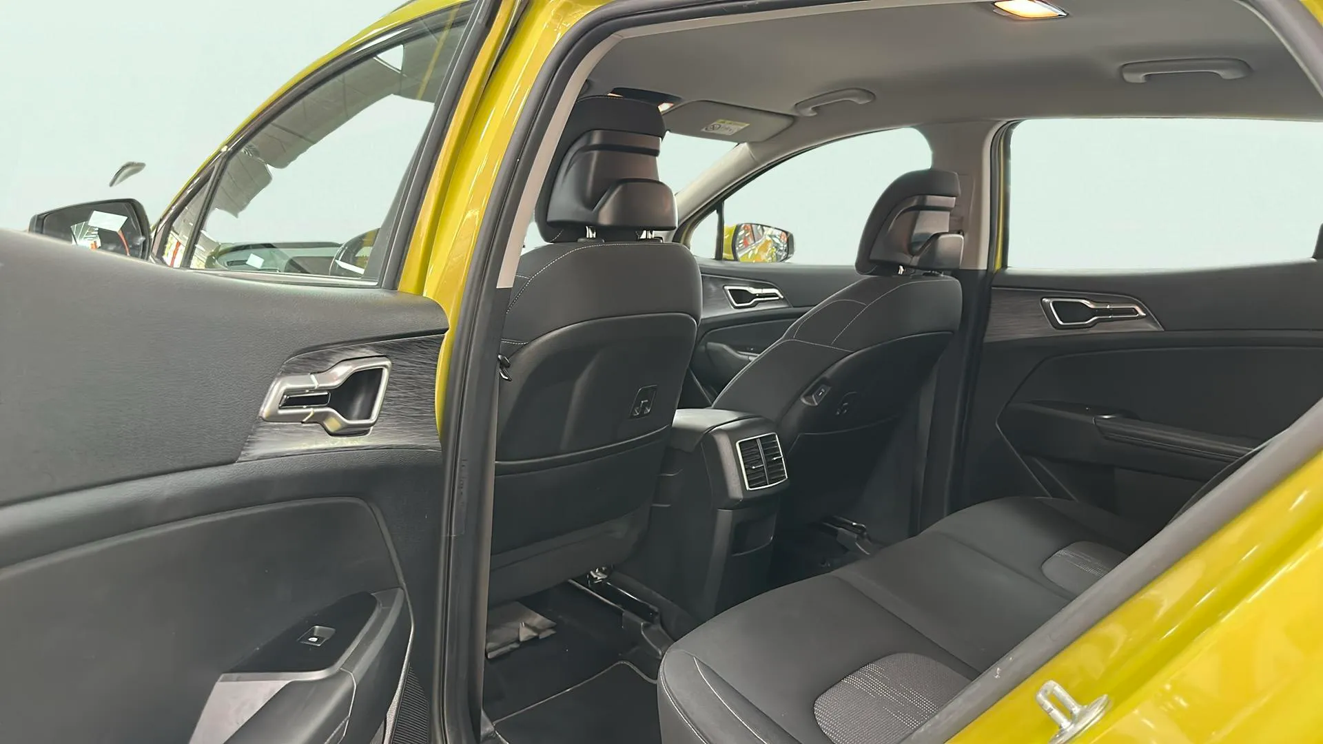 Kia Sportage 1.6 T-GDi Concept 4x2 - foto 10