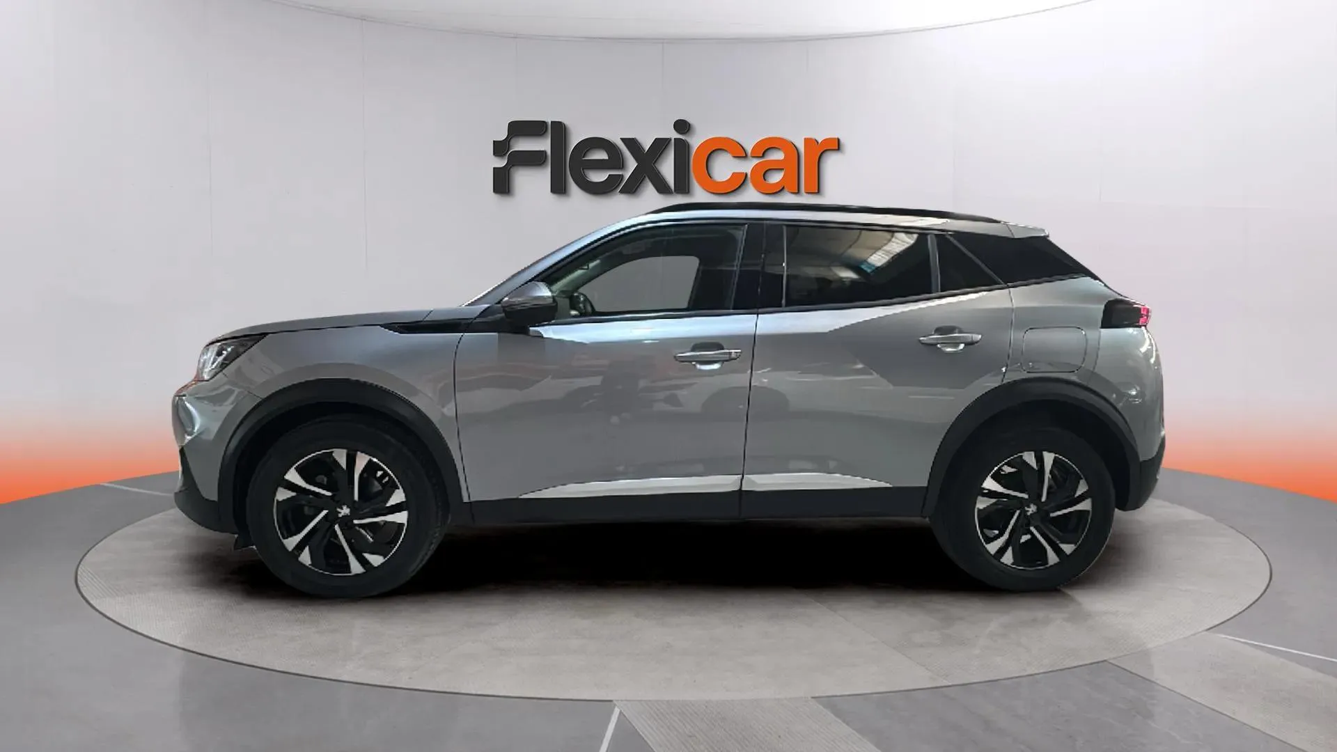 Peugeot 2008 Allure Pack PureTech 130 BVM6 - foto 4