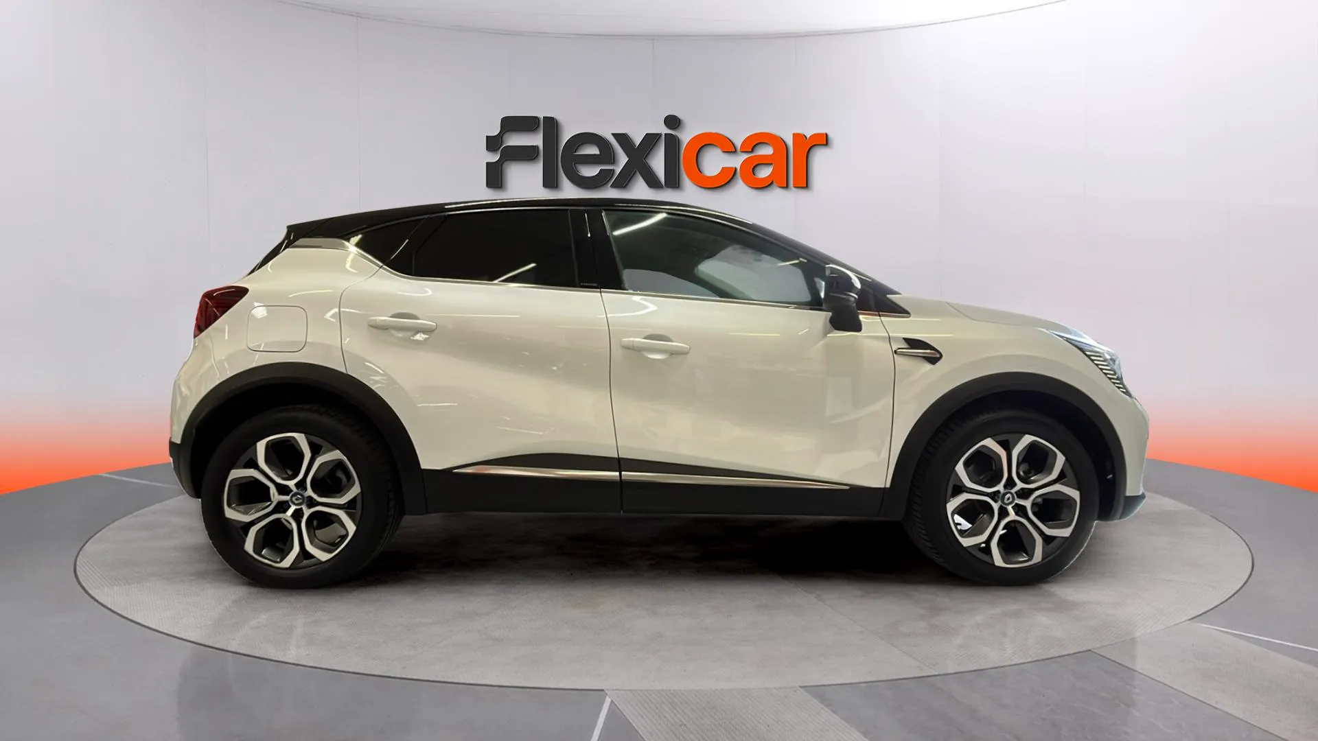 Renault Captur SL E-Tech Edition Híbrido enchuf. - foto 4