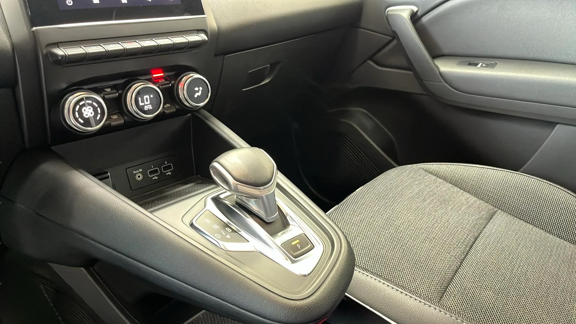 Renault Captur SL E-Tech Edition Híbrido enchuf. - foto 16