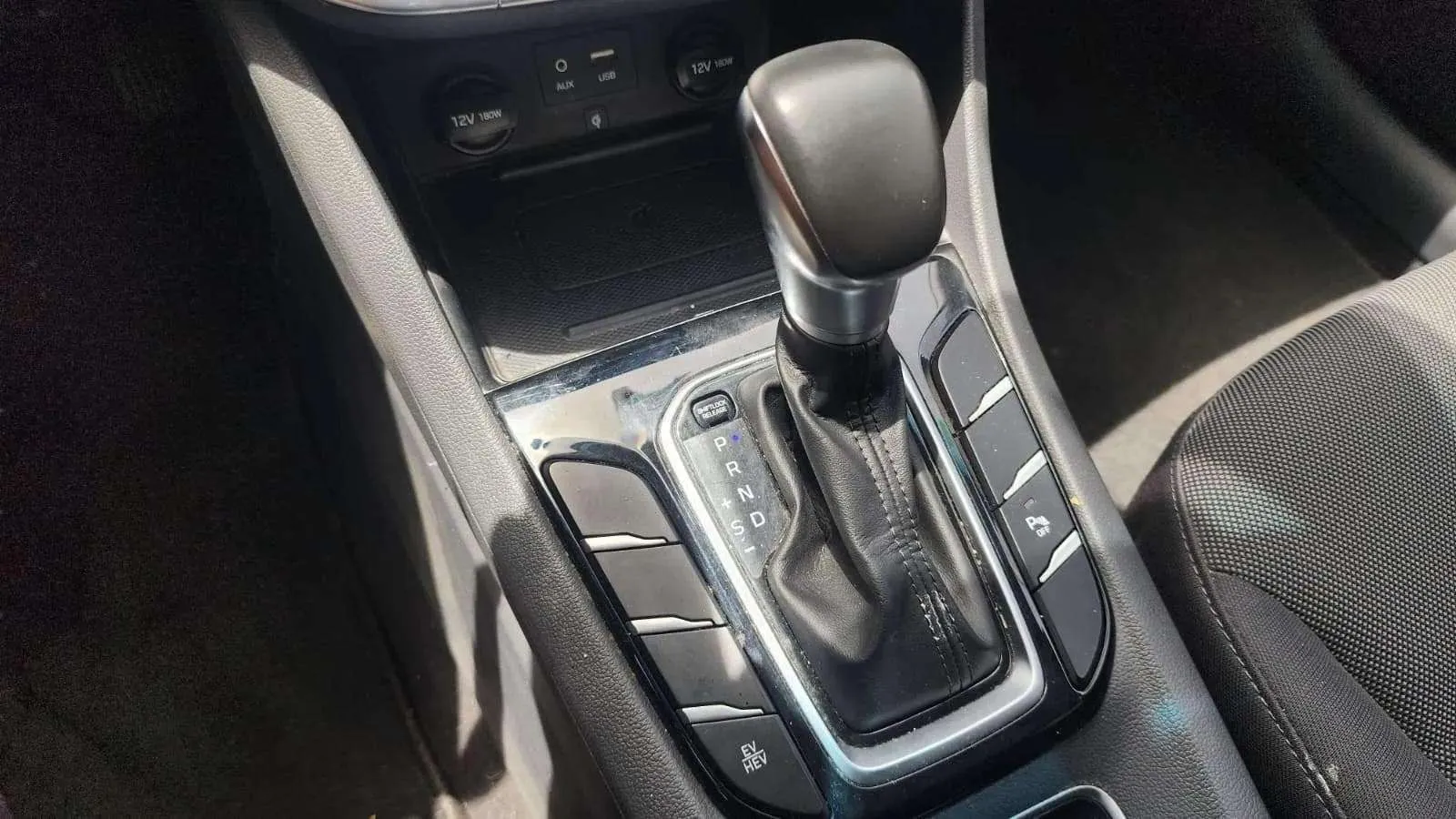Hyundai Ioniq 1.6 GDI PHEV Klass DT - foto 18