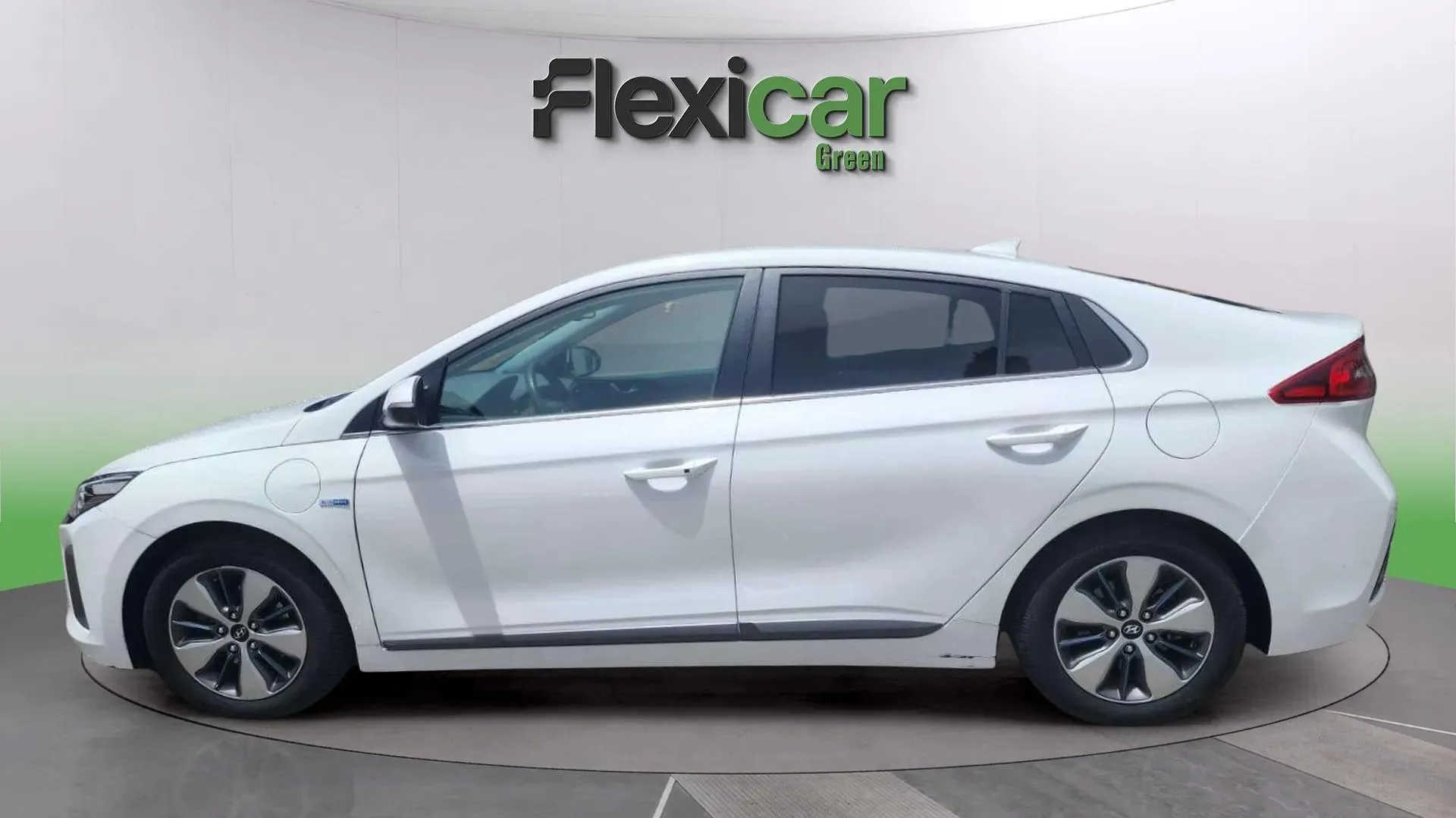 Hyundai Ioniq 1.6 GDI PHEV Klass DT - foto 4
