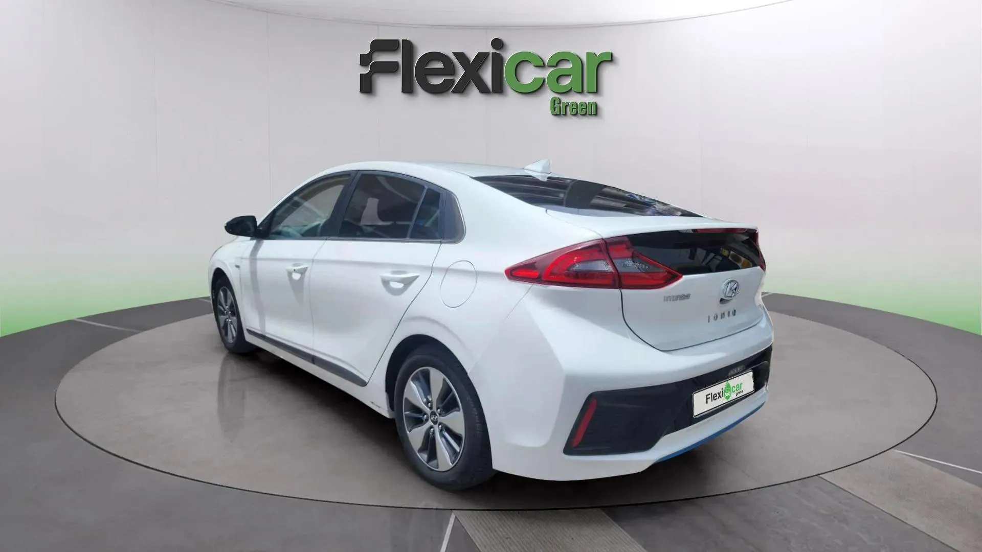 Hyundai Ioniq 1.6 GDI PHEV Klass DT - foto 5