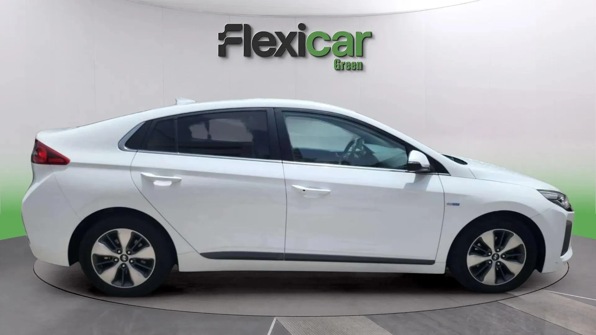 Hyundai Ioniq 1.6 GDI PHEV Klass DT - foto 8