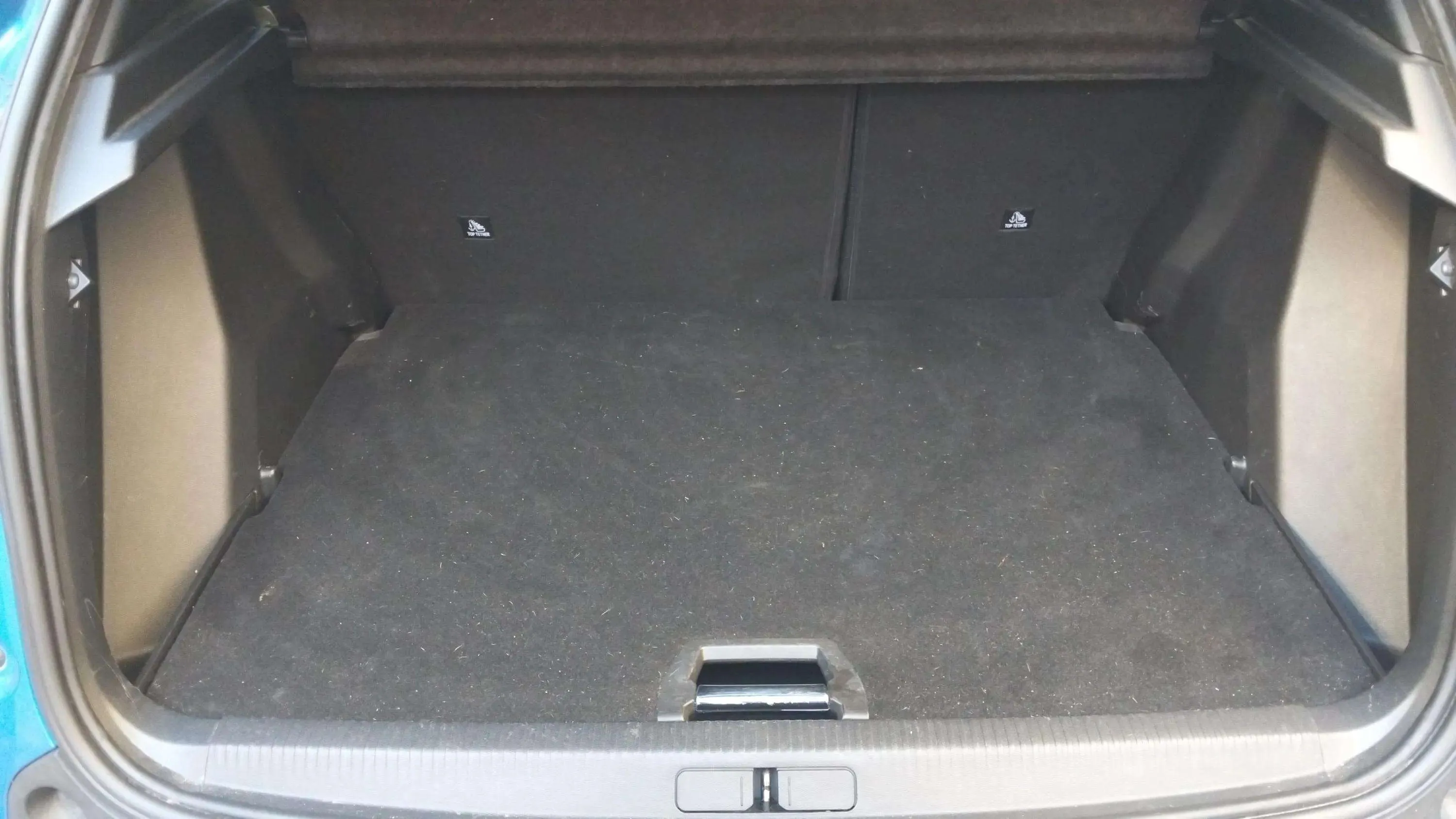Peugeot 2008 Allure Pack PureTech 130 BVM6 - foto 6