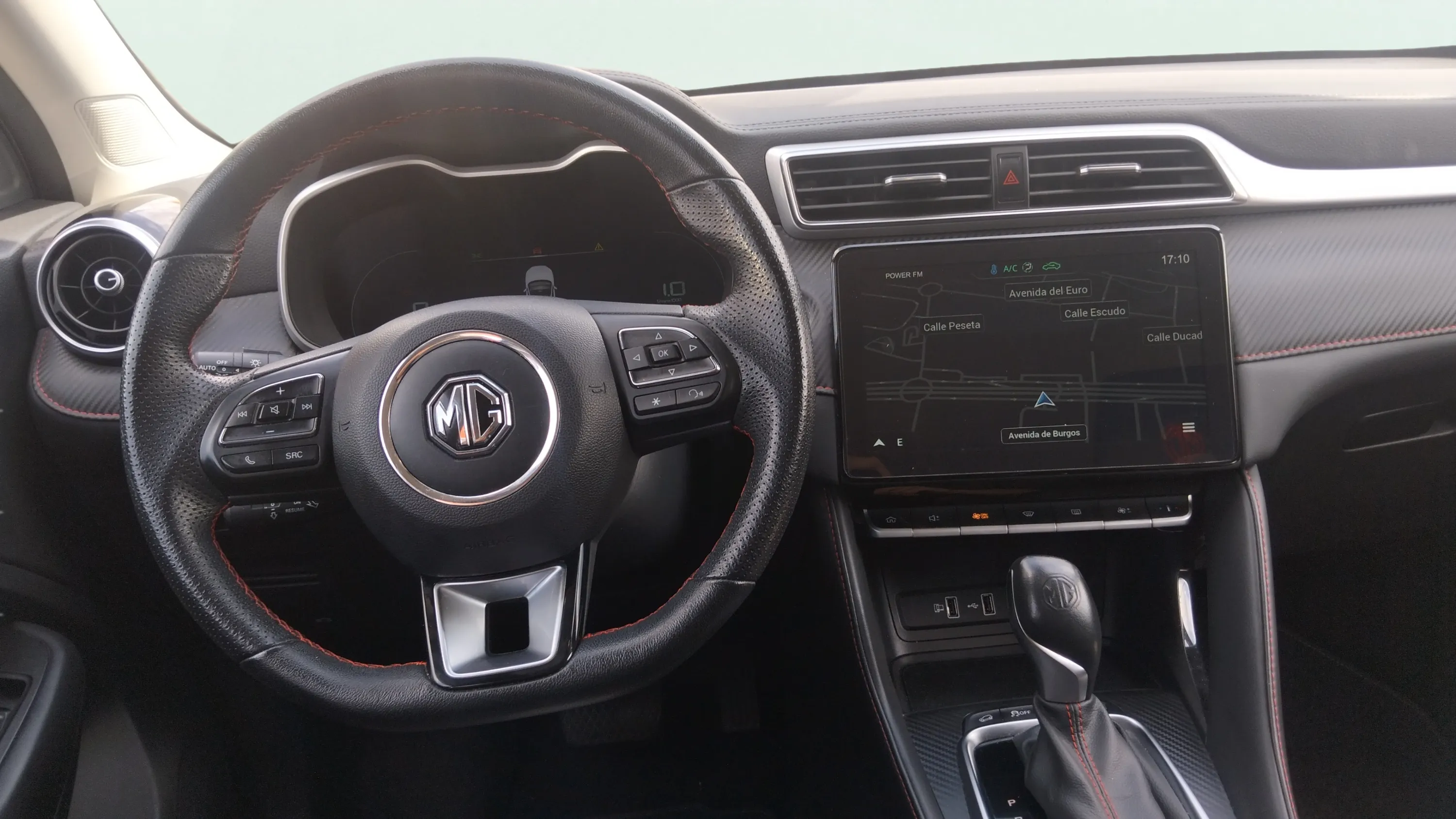 MG ZS 1.0T Luxury - foto 15
