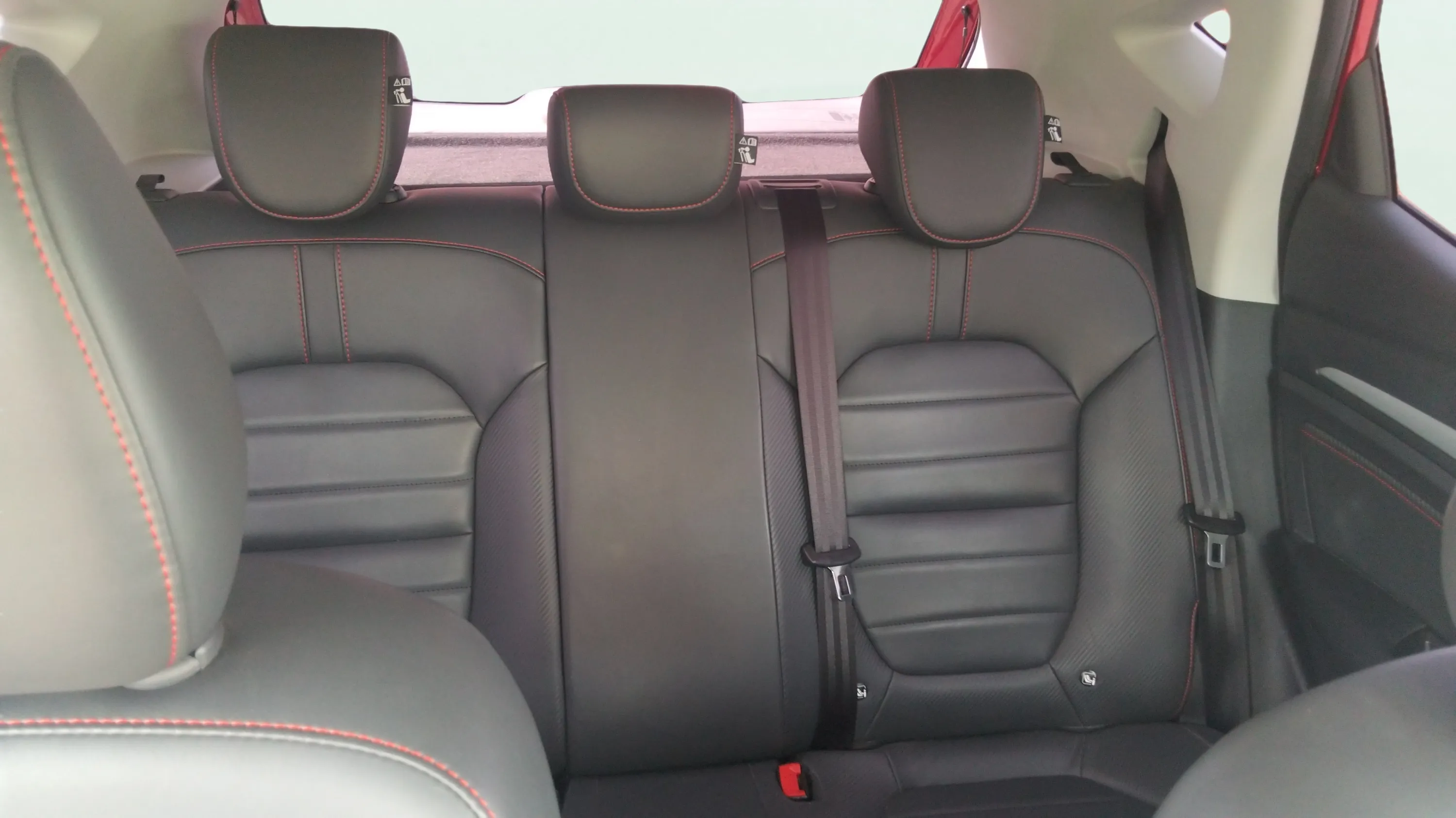 MG ZS 1.0T Luxury - foto 12