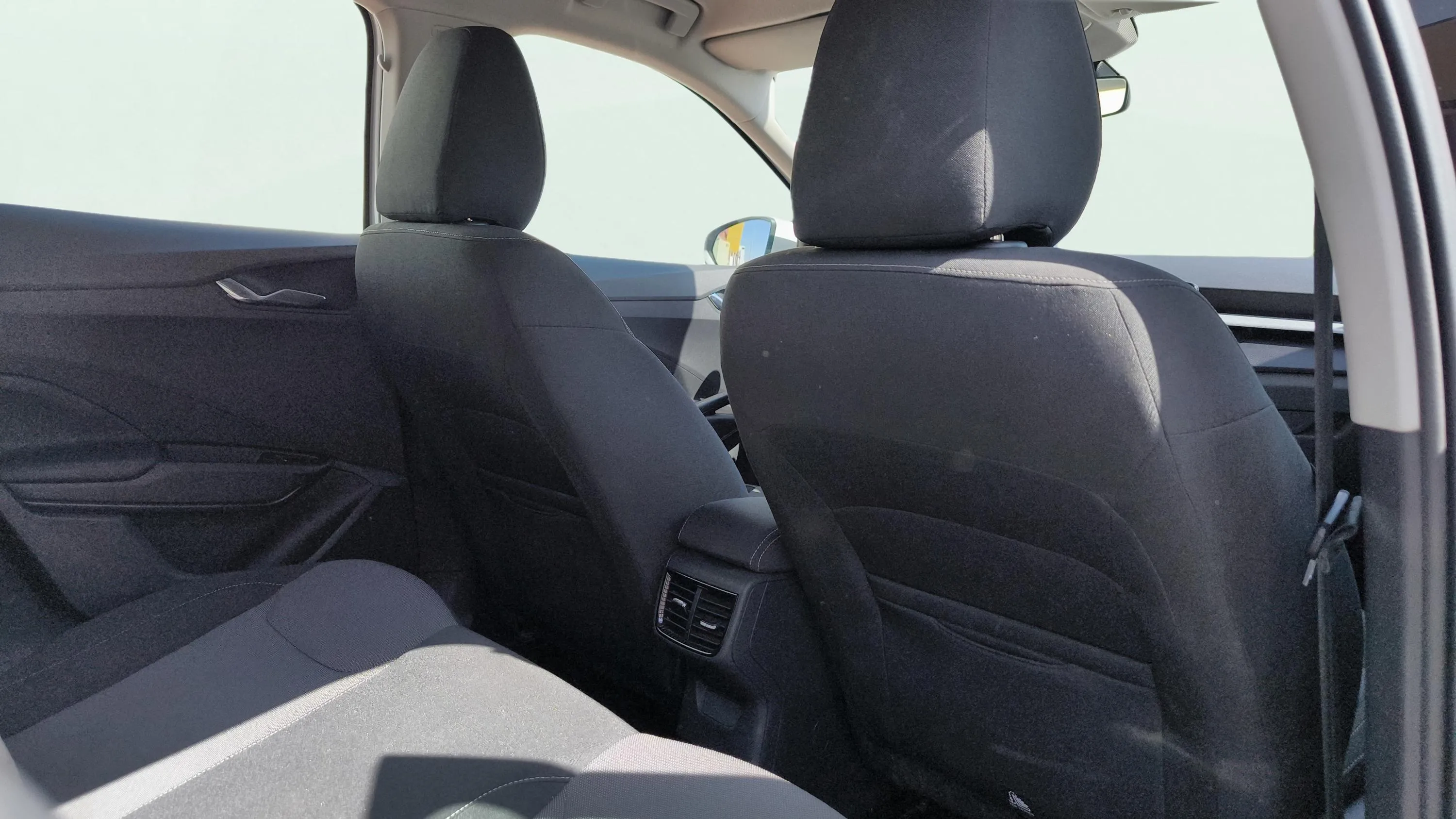 Škoda Fabia 1.0 TSI Ambition - foto 13