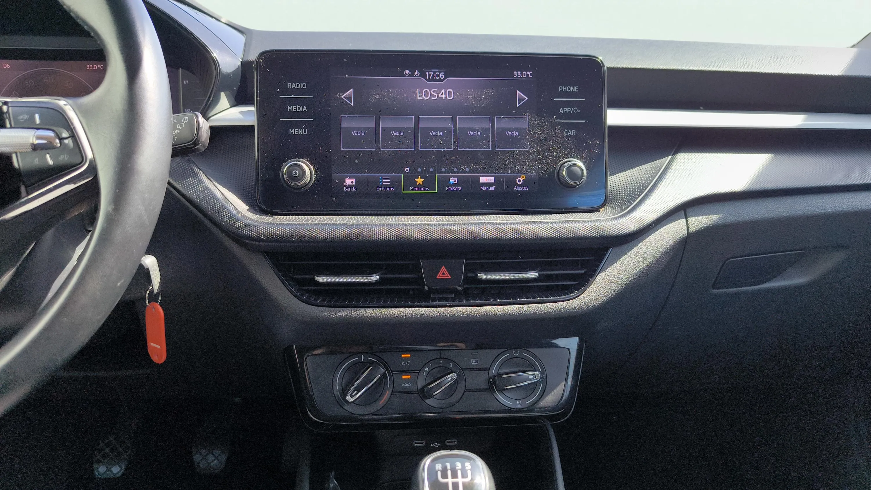 Škoda Fabia 1.0 TSI Ambition - foto 5