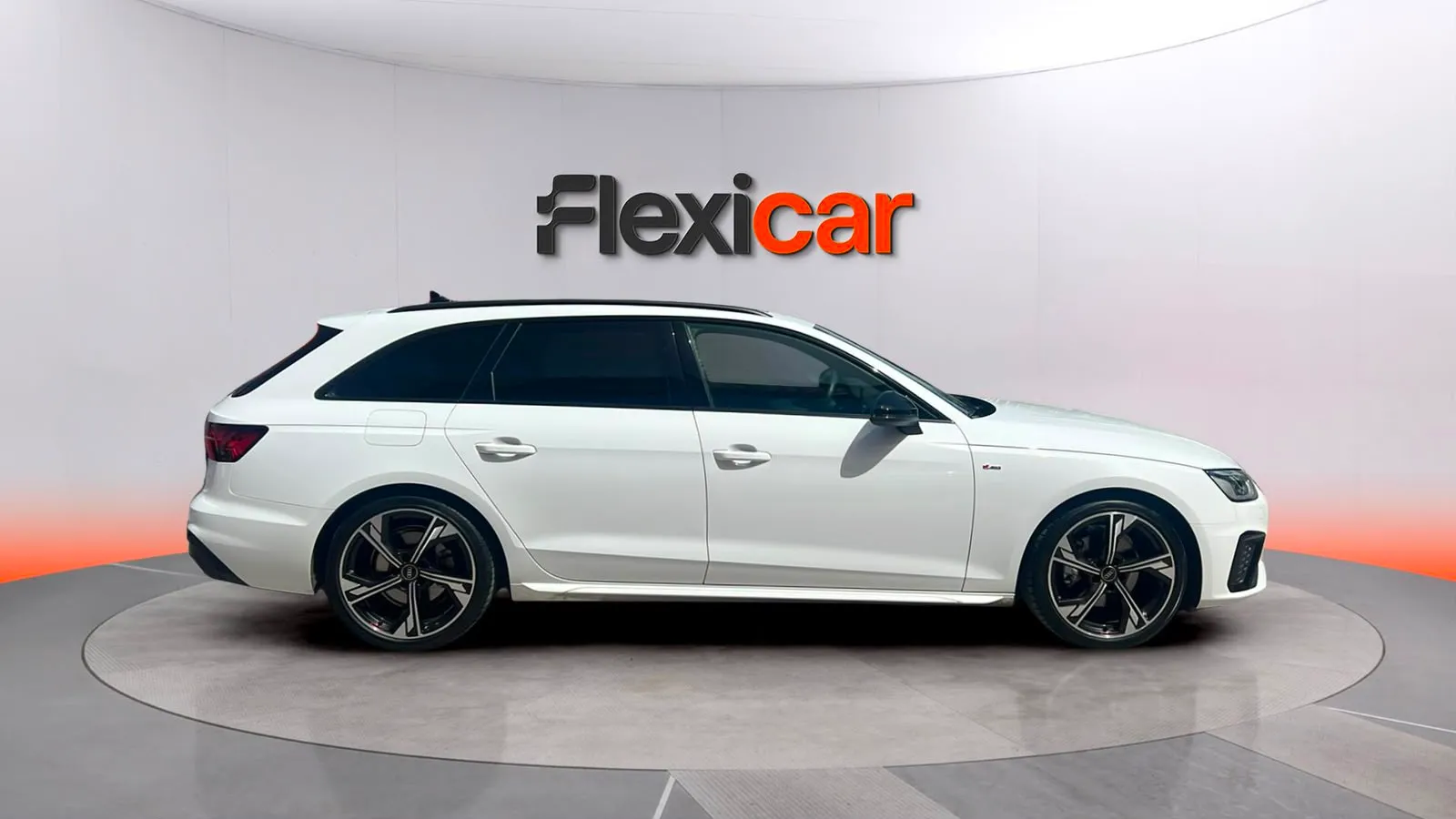 Audi A4 Avant Black line 35 TDI S tronic - foto 5
