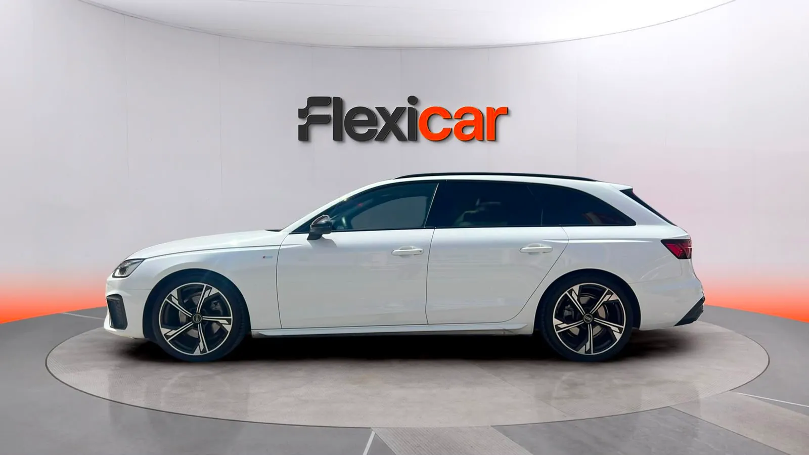 Audi A4 Avant Black line 35 TDI S tronic - foto 3