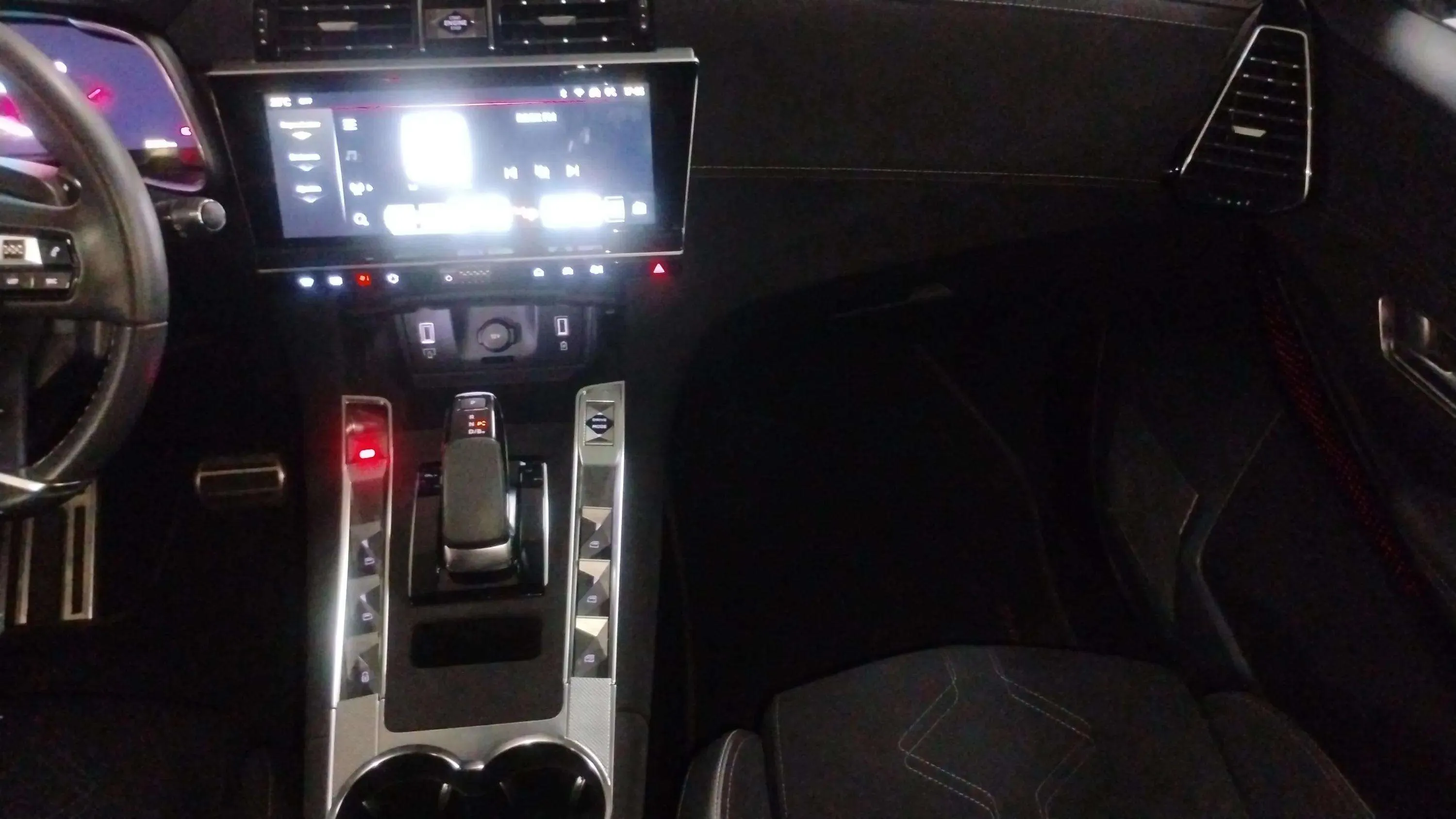 DS DS 7 E-Tense 225 Bastille - foto 16