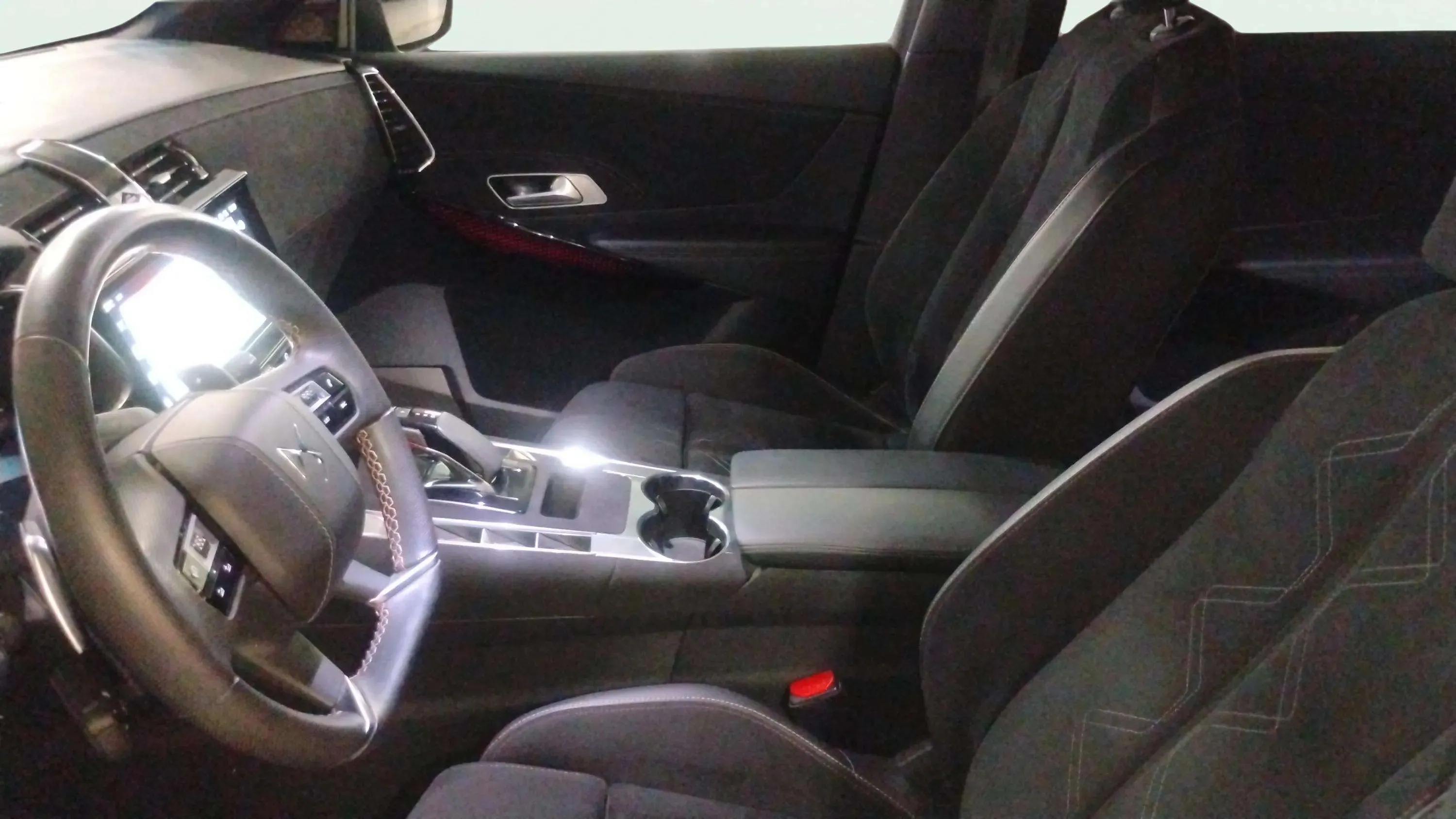 DS DS 7 E-Tense 225 Bastille - foto 7