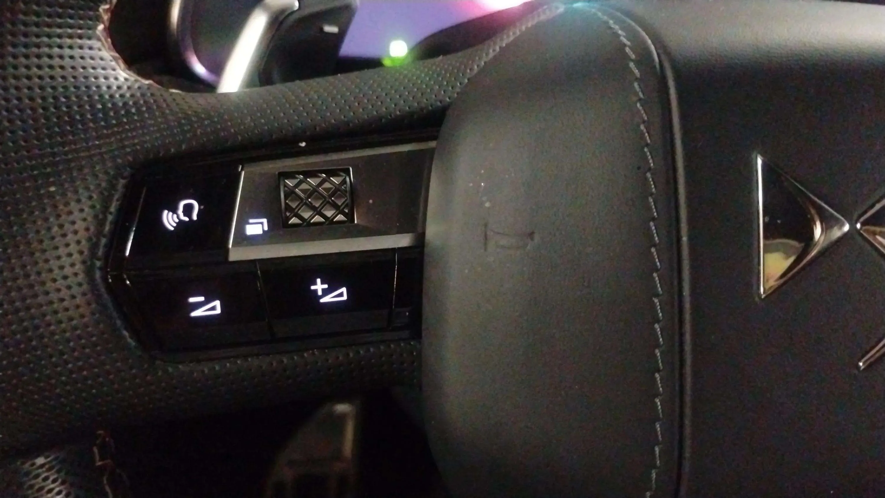 DS DS 7 E-Tense 225 Bastille - foto 20