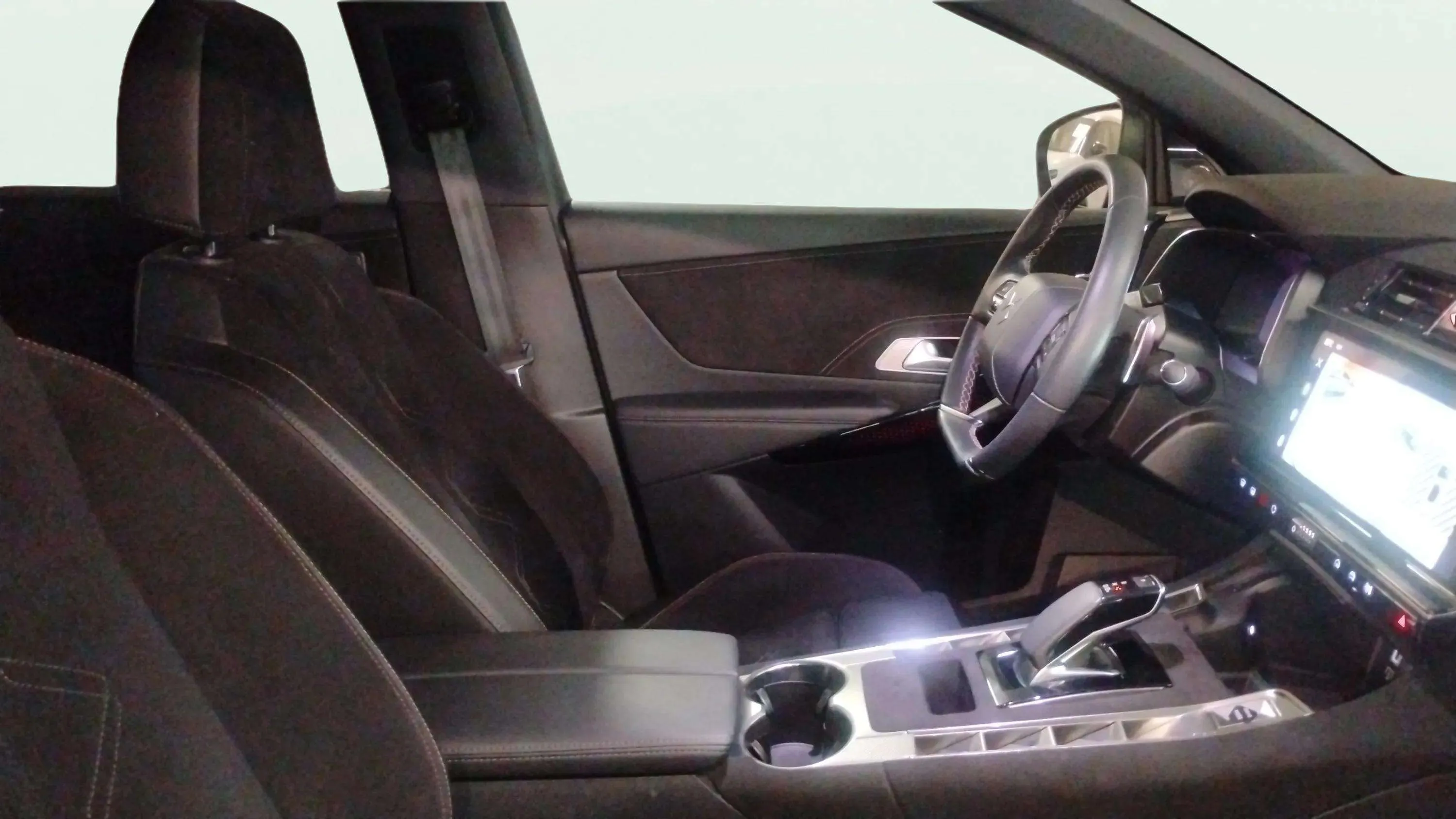 DS DS 7 E-Tense 225 Bastille - foto 10