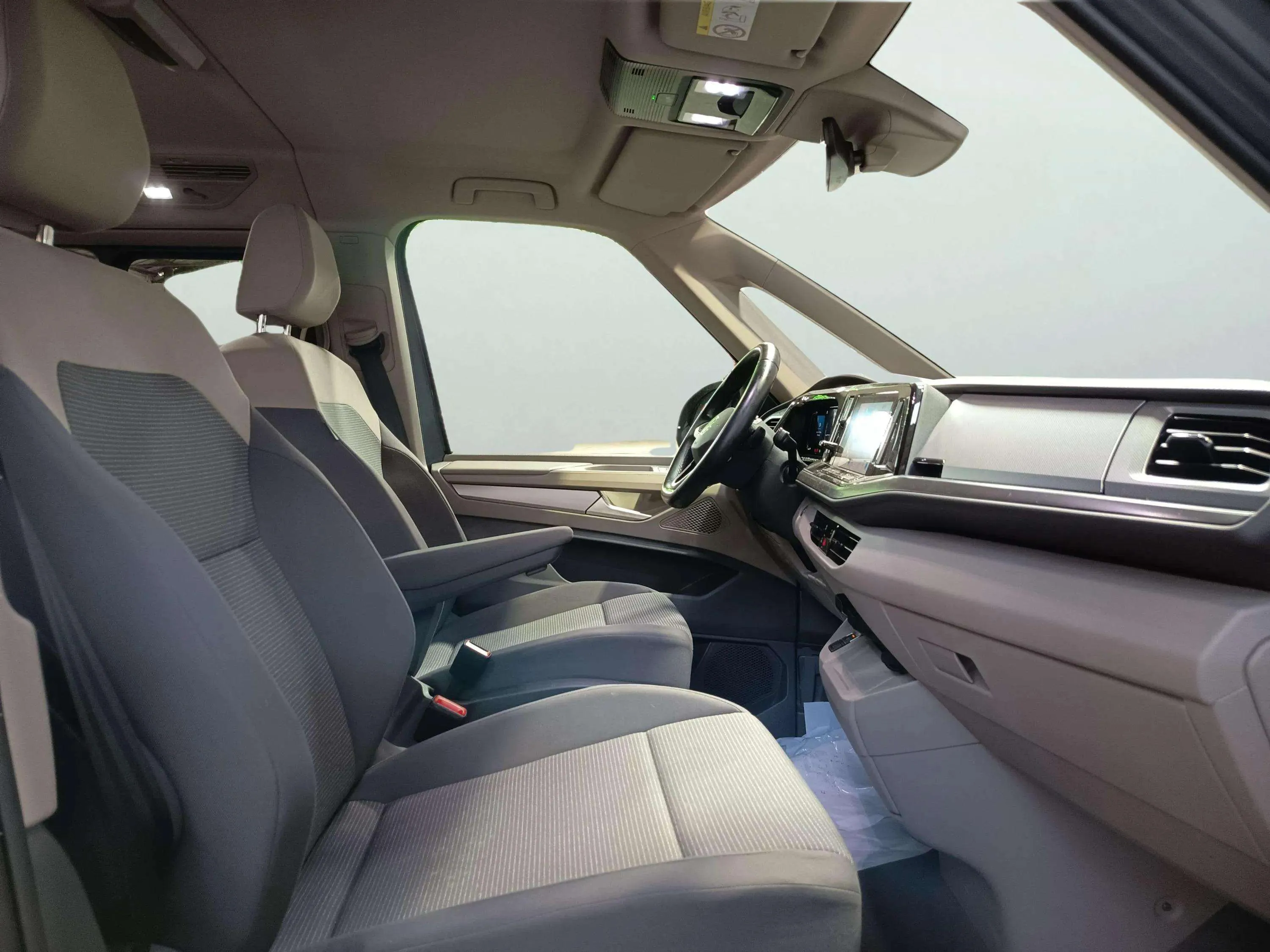 Volkswagen Multivan 1.5 TSI DSG B.Larga - foto 21