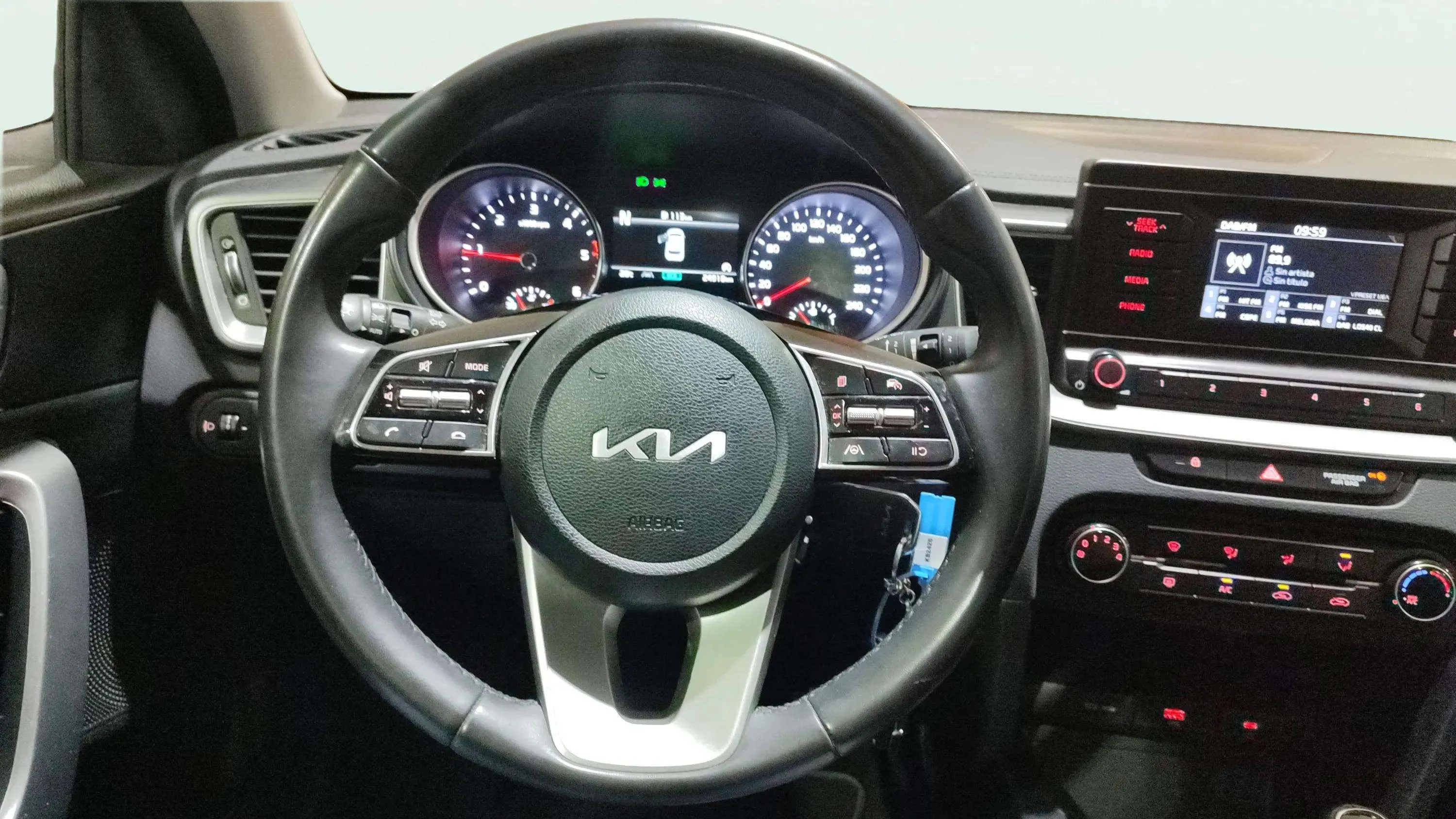 Kia Ceed 1.6 MHEV iMT Concept - foto 8