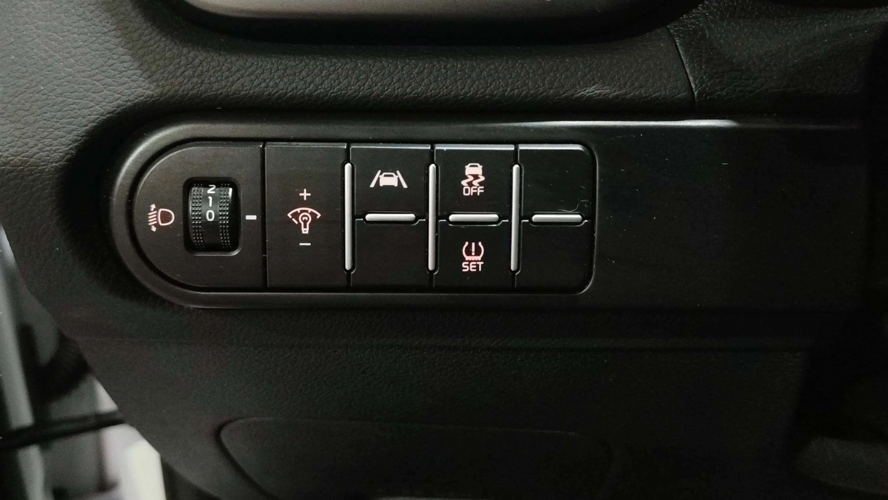 Kia Ceed 1.6 MHEV iMT Concept - foto 6
