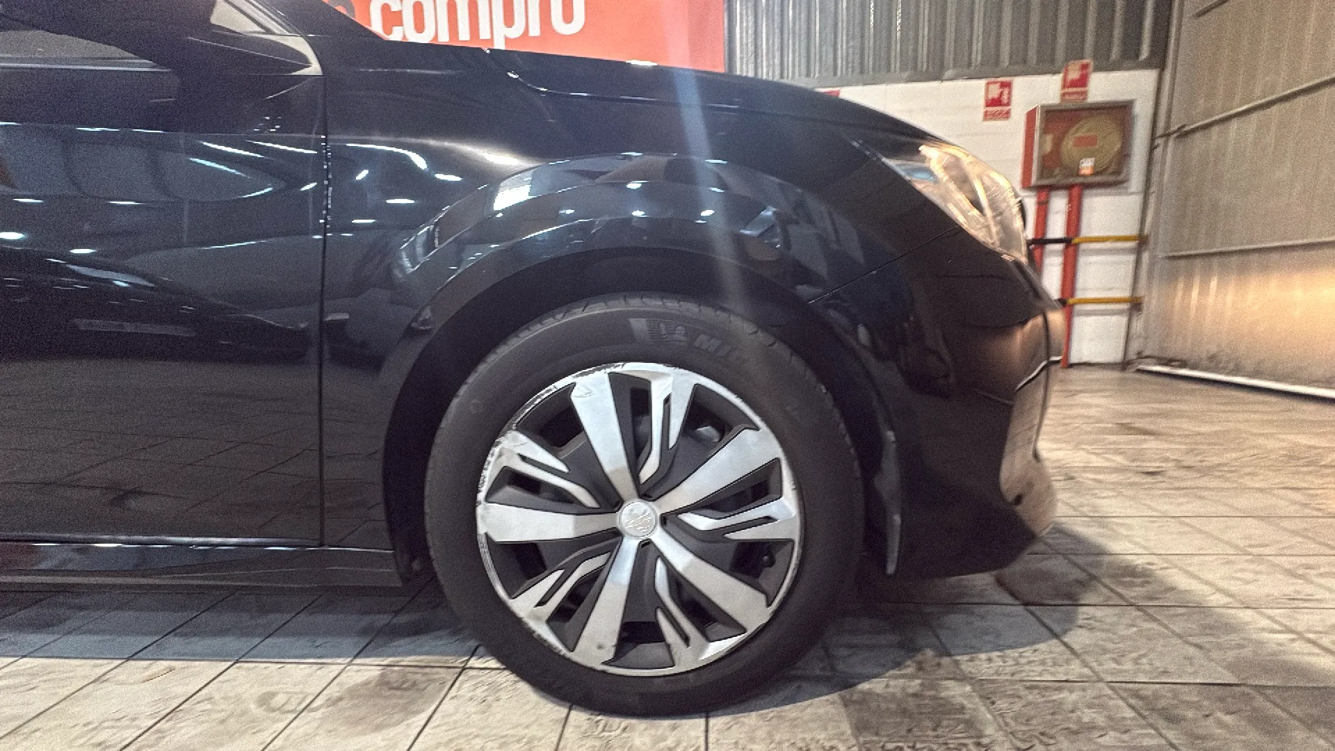 Peugeot 208 PureTech Active - foto 22