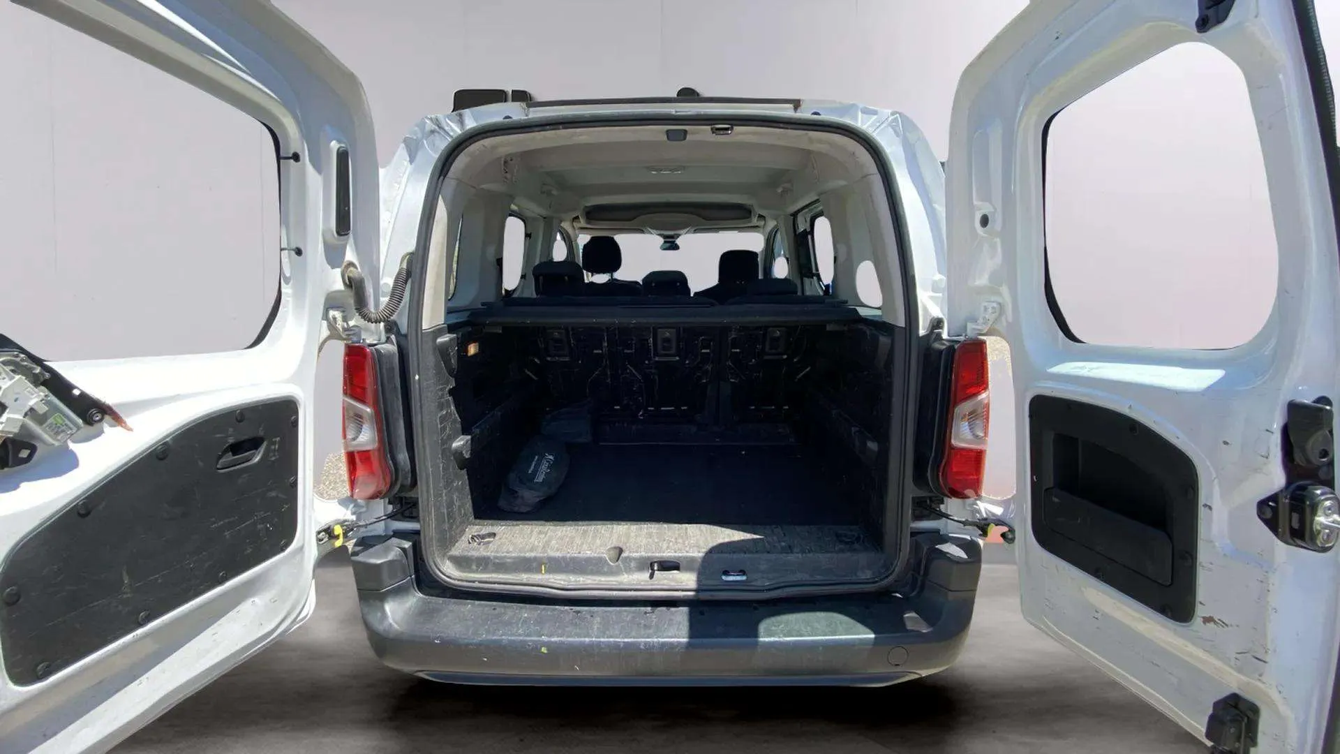 Peugeot Rifter Active Pack Busin. Standard BlueHDi - foto 11