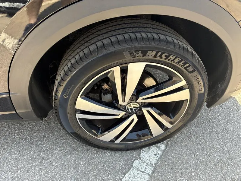 Volkswagen T-Roc R-Line 1.5 TSI DSG - foto 12
