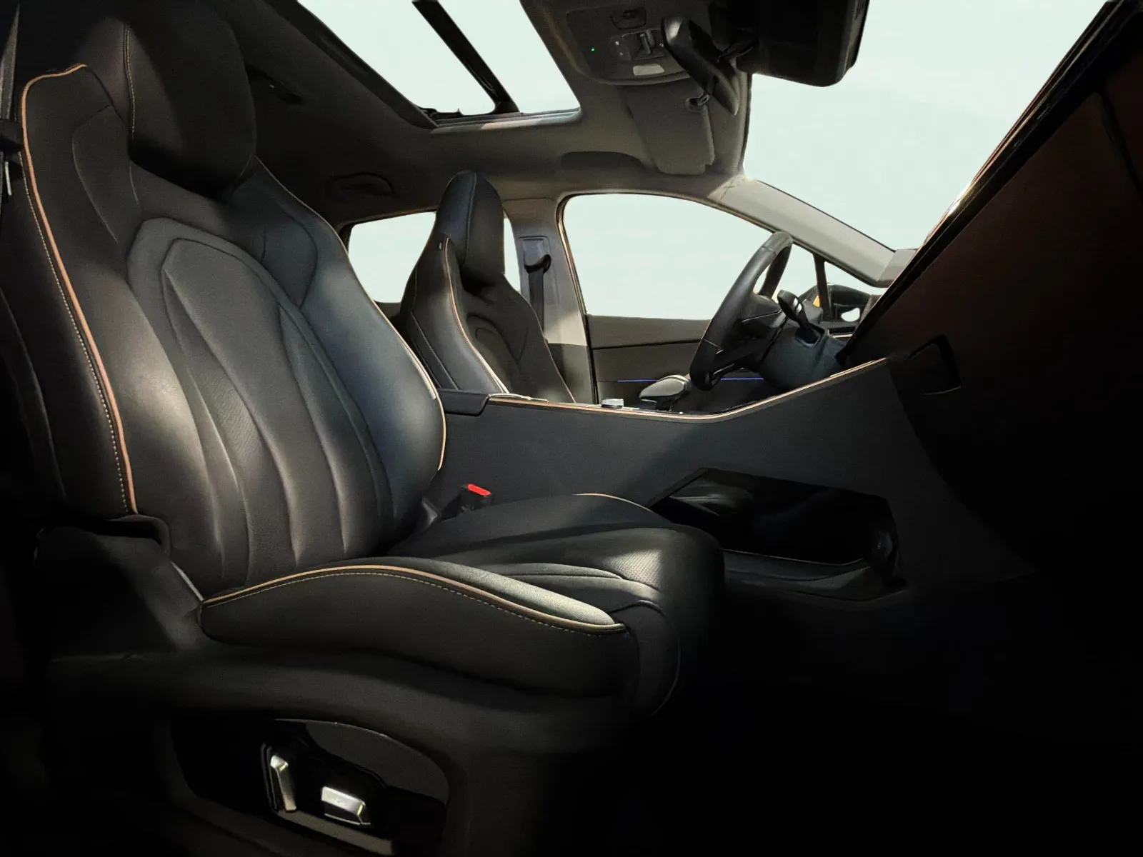 Omoda 5 1.6 T-GDi DCT Premium - foto 18