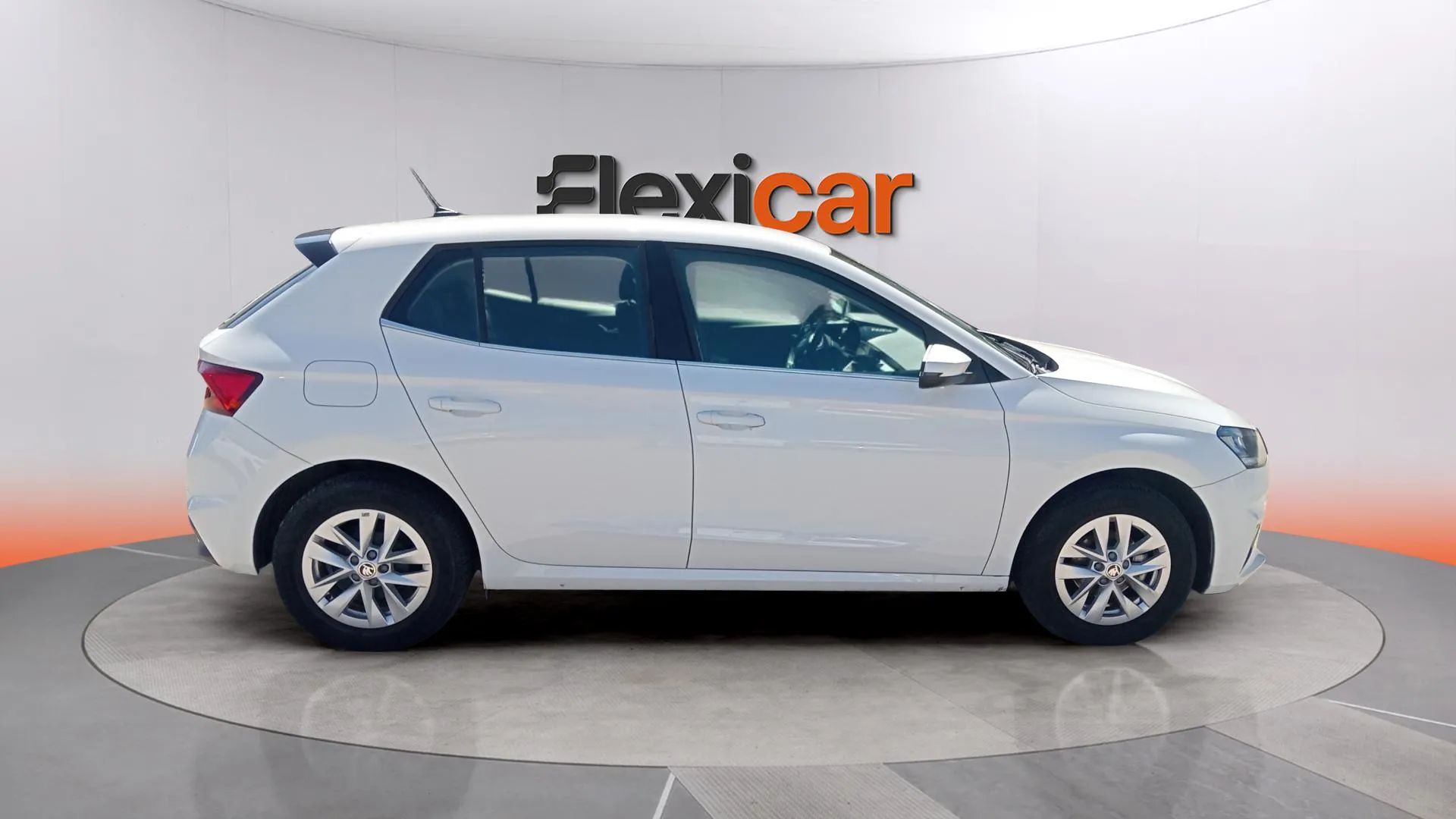 Škoda Fabia 1.0 TSI Ambition - foto 11
