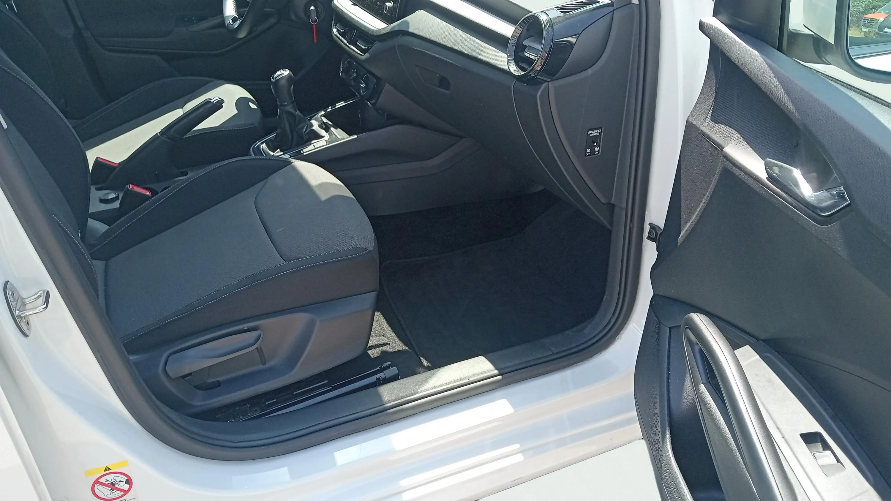 Škoda Fabia 1.0 TSI Ambition - foto 19